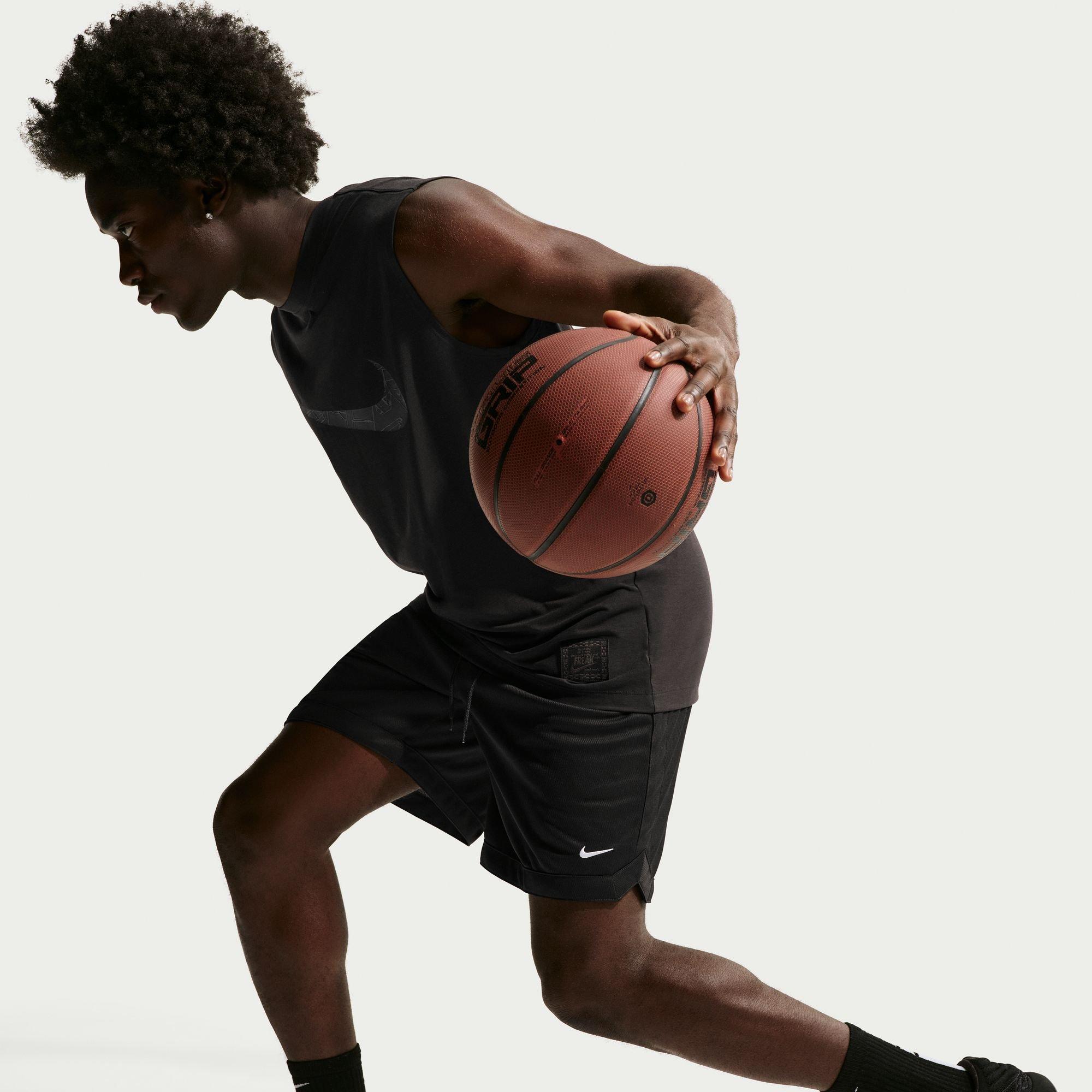Men's Dri-FIT DNA Academy 8" Shorts