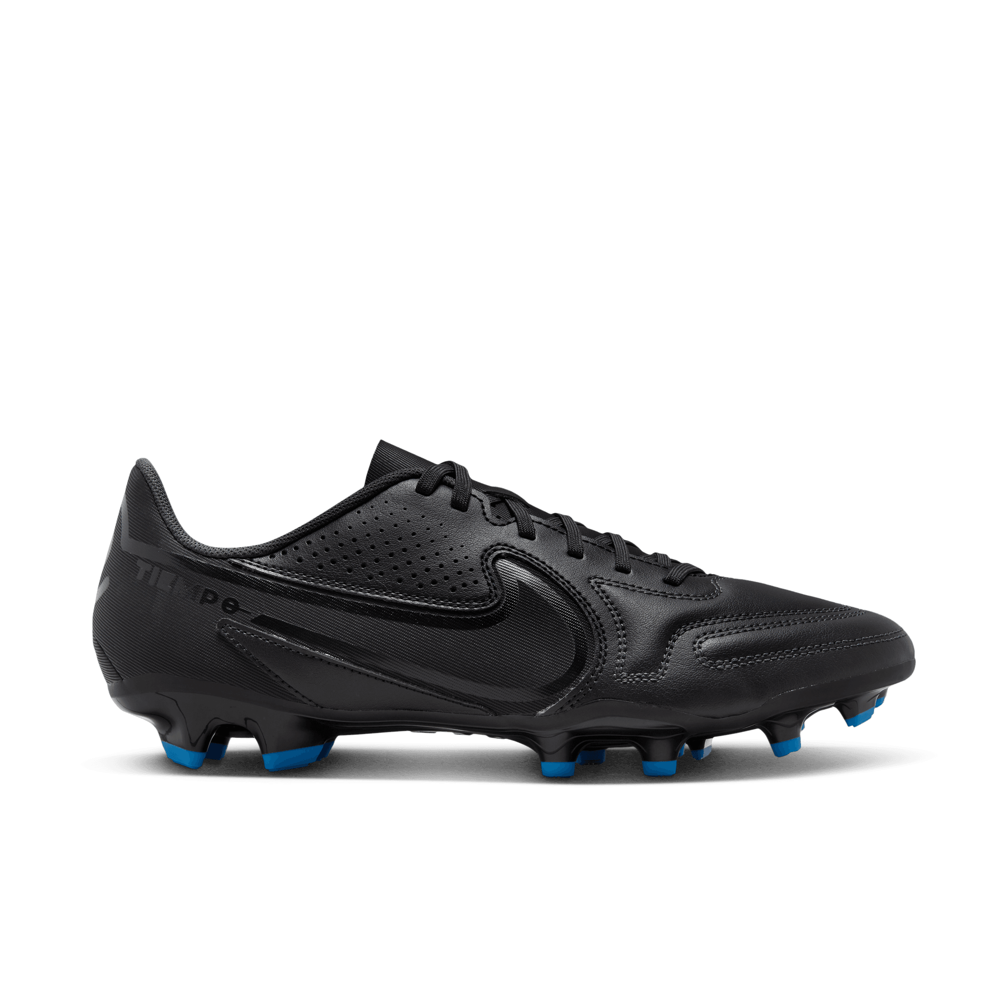 Blackout nike soccer cleats best sale