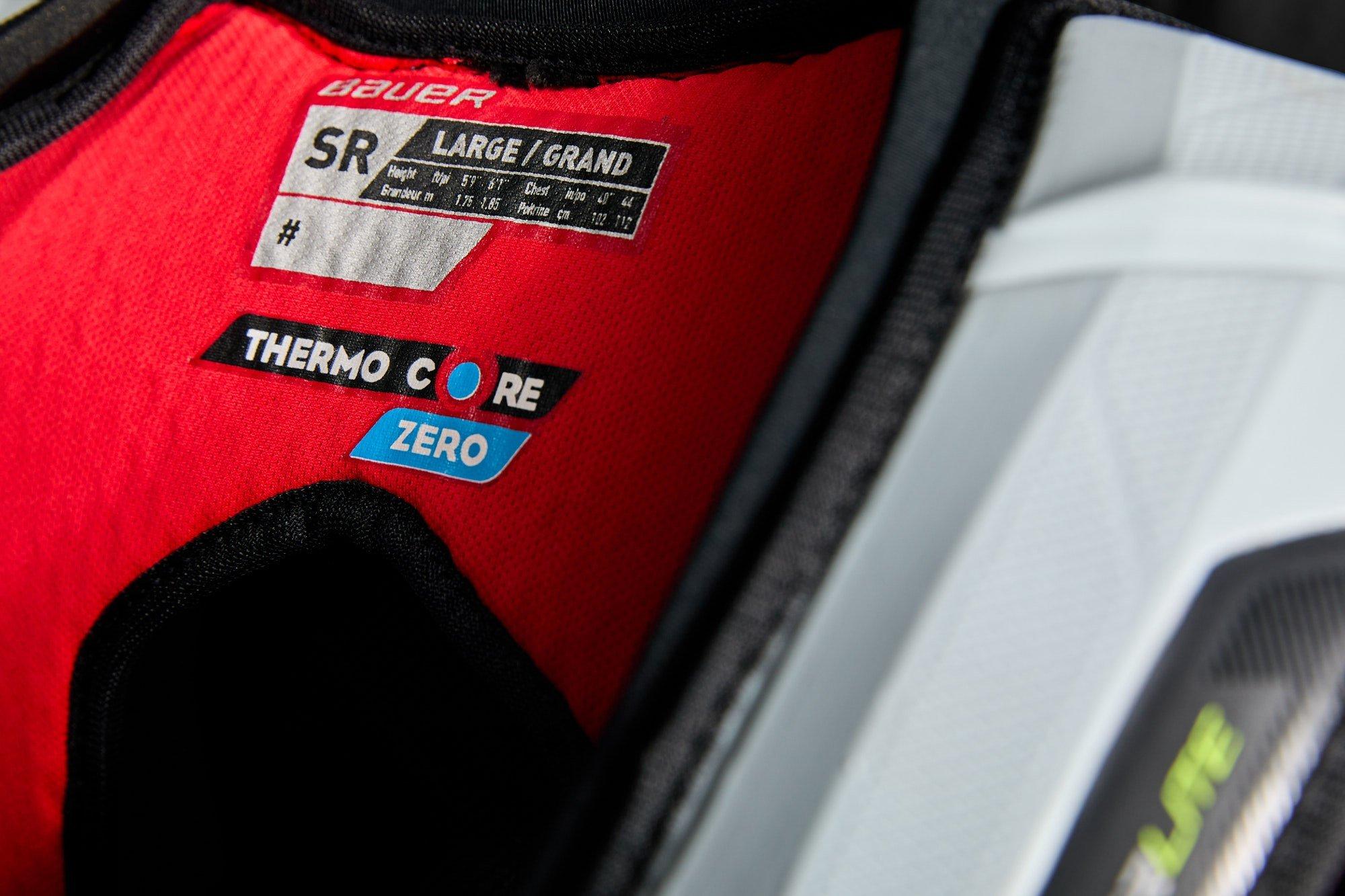 Senior Vapor Hyperlite Hockey Shoulder Pads
