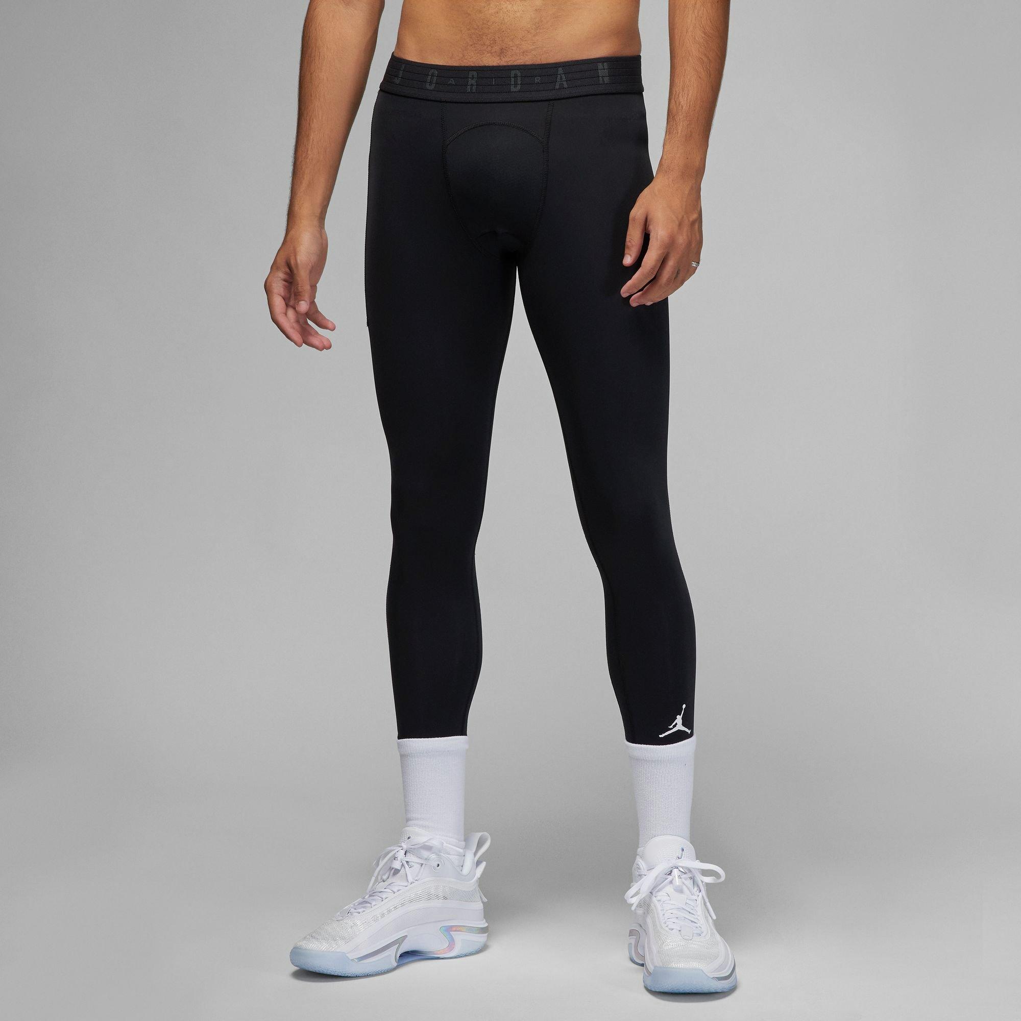 Nike three quarter tights best sale