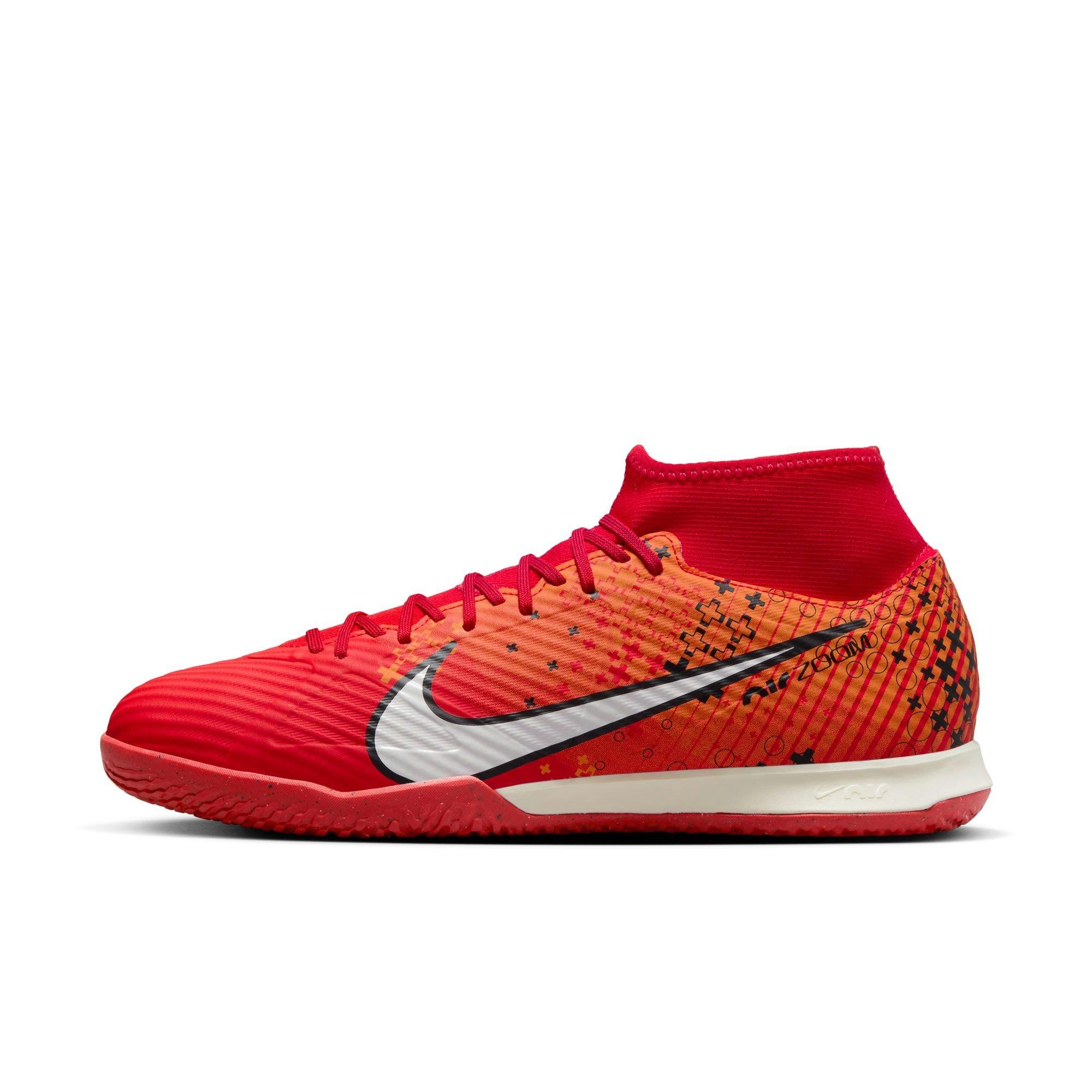 Indoor soccer 2024 shoes red