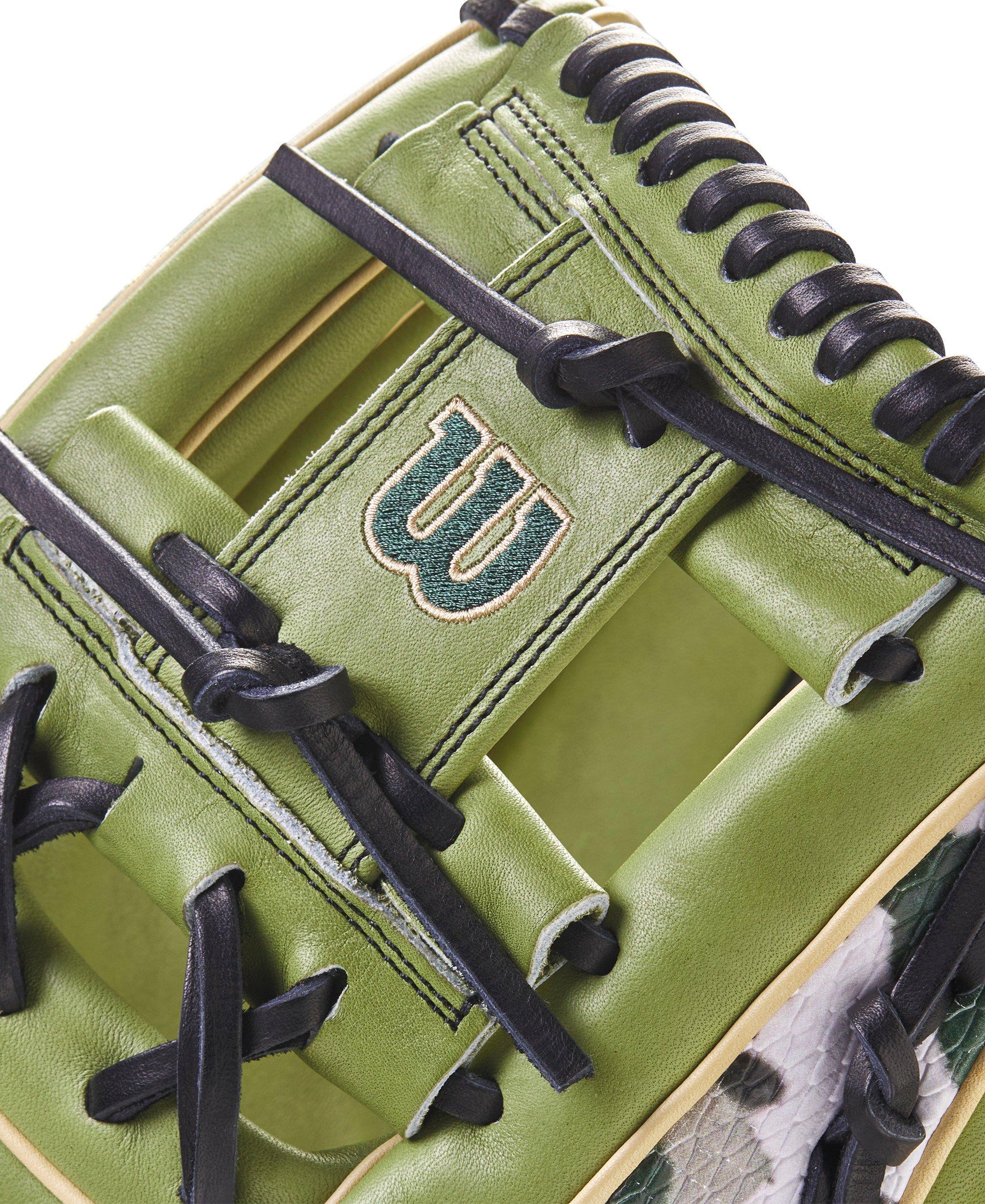 GOTM November 2023 A2000 1975 11.75&rdquo; Fielding Glove, Right Hand Throw