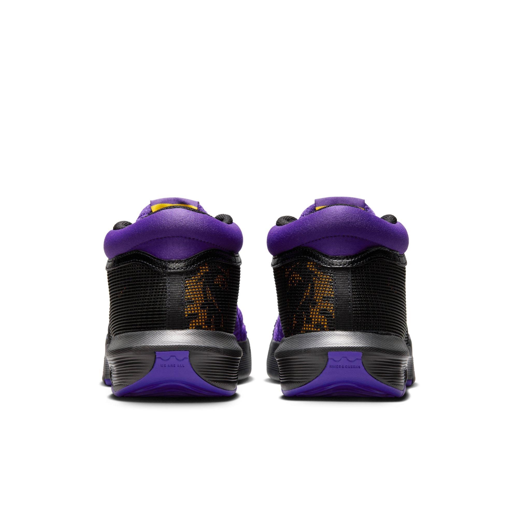 Unisex LeBron Witness 8 Basketball Shoes