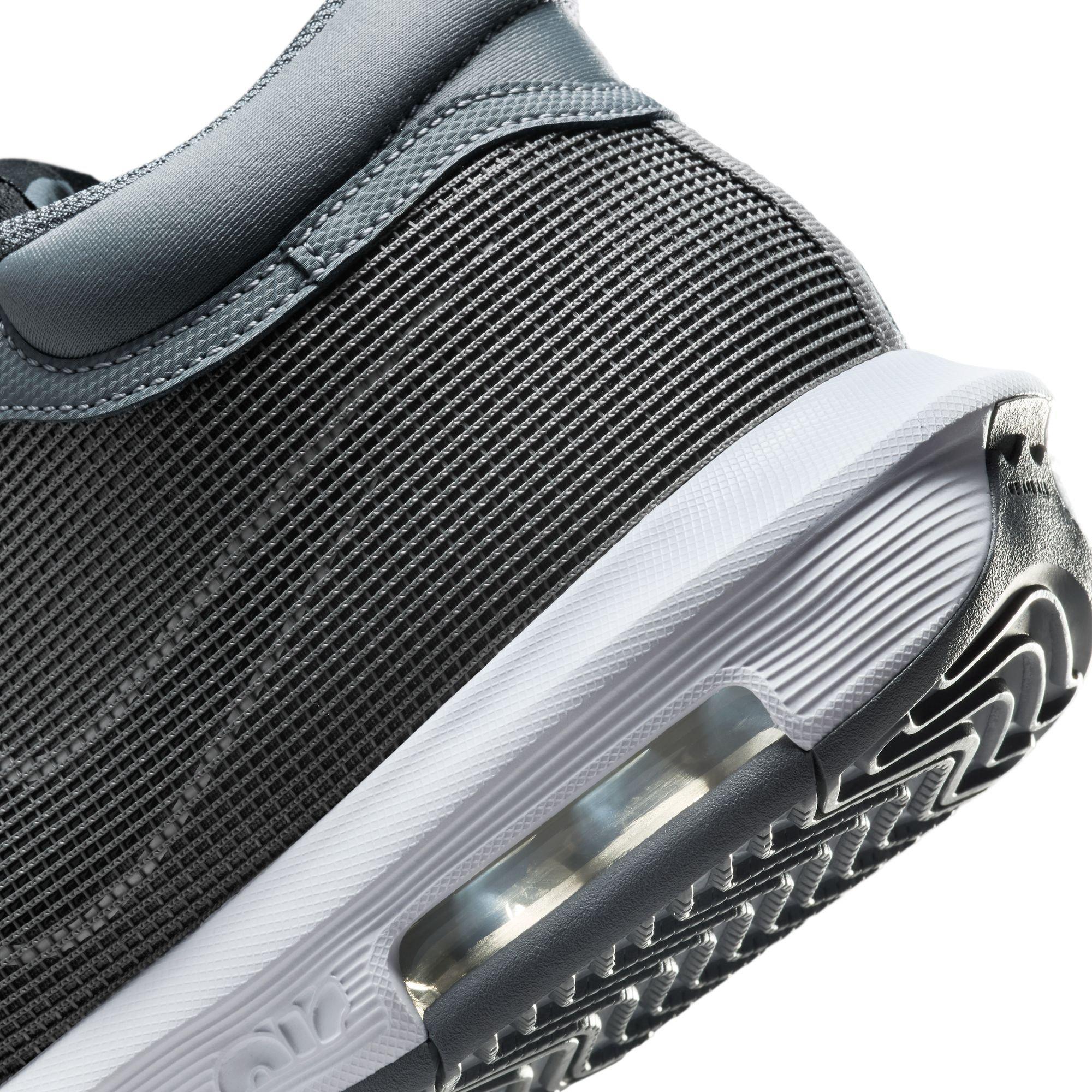 Unisex LeBron Witness 8 Basketball Shoes