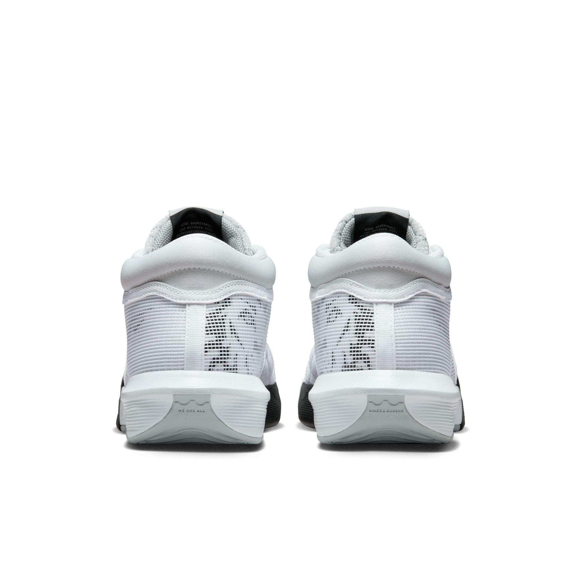 Unisex LeBron Witness 8 Basketball Shoes