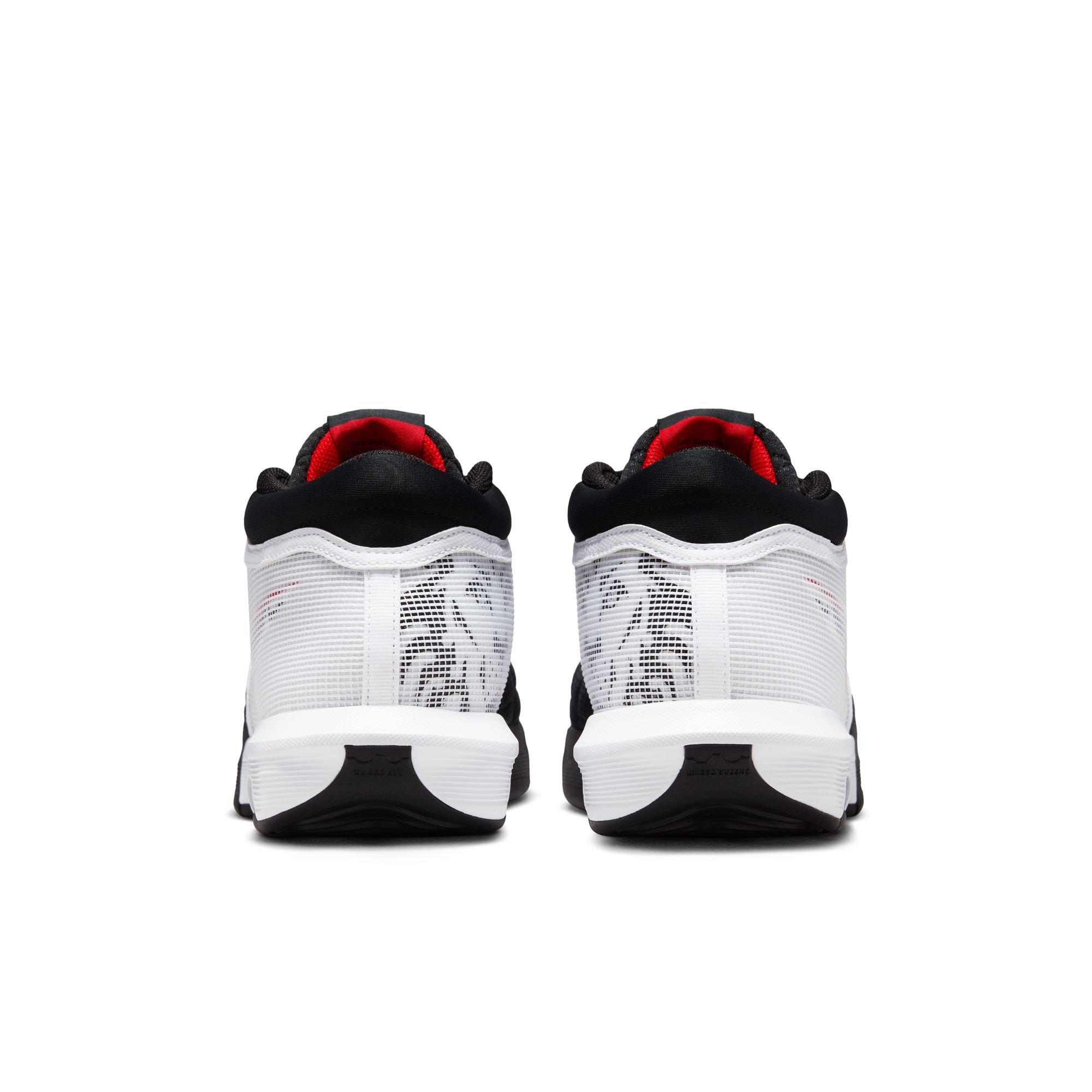 Unisex LeBron Witness 8 Basketball Shoes