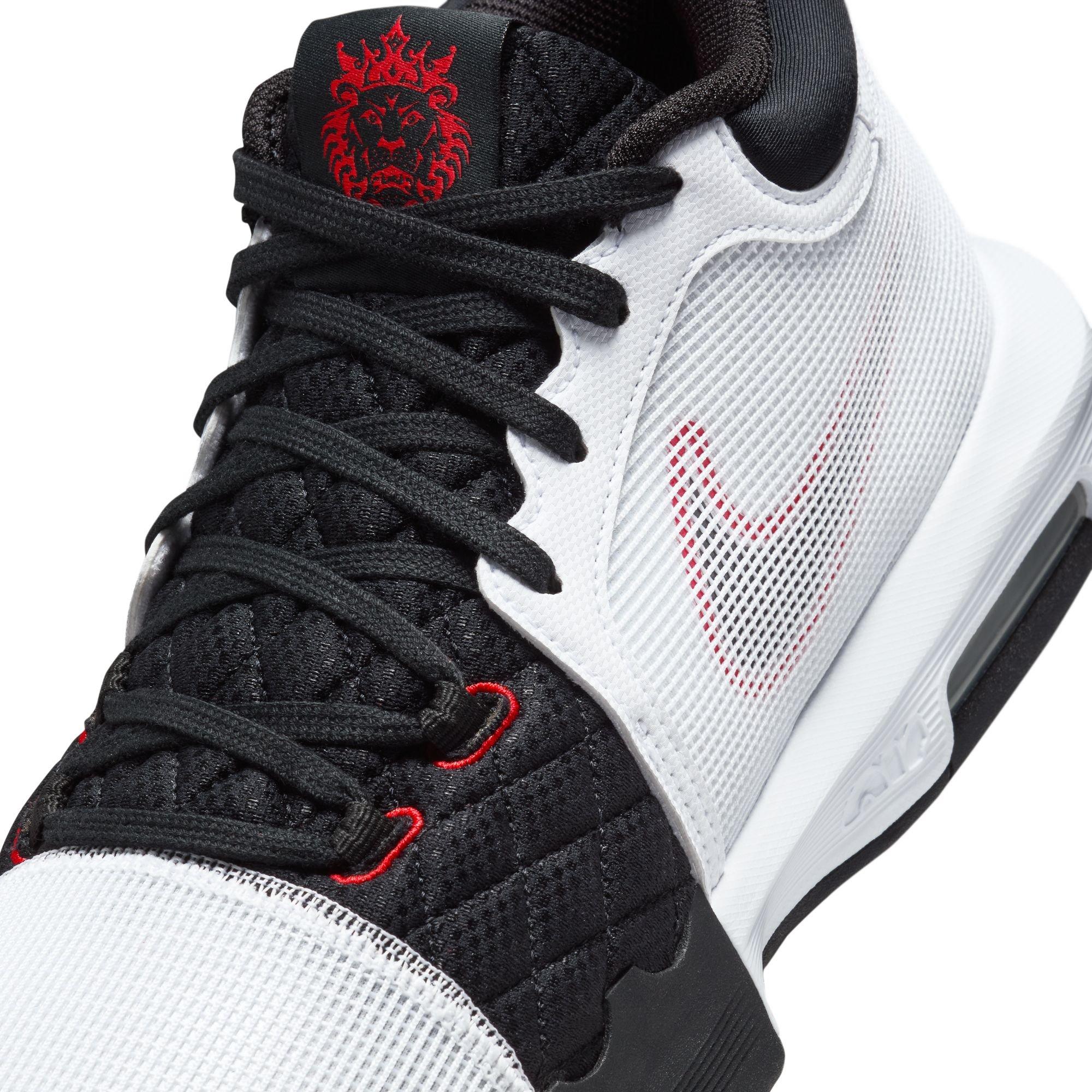 Unisex LeBron Witness 8 Basketball Shoes