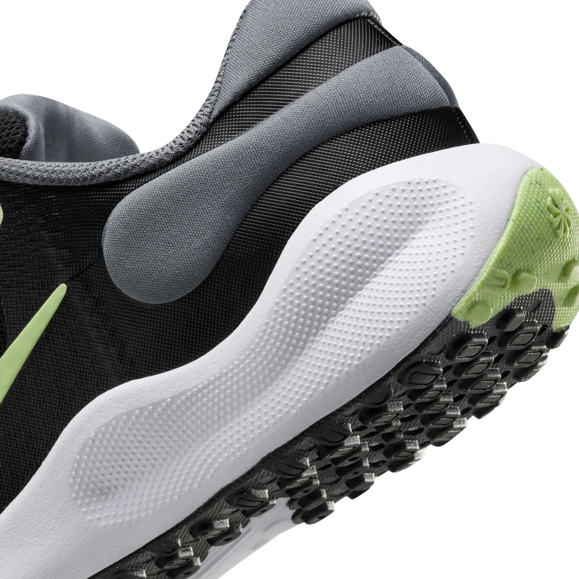 Kids' Grade School Revolution 7 Running Shoes