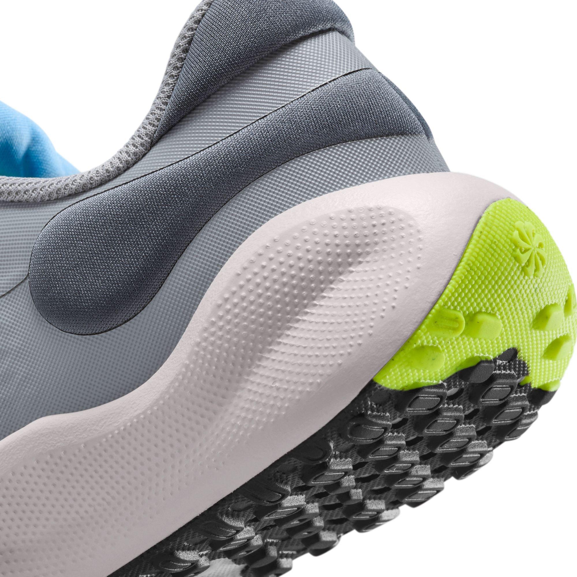 Kids' Grade School Revolution 7 Running Shoes
