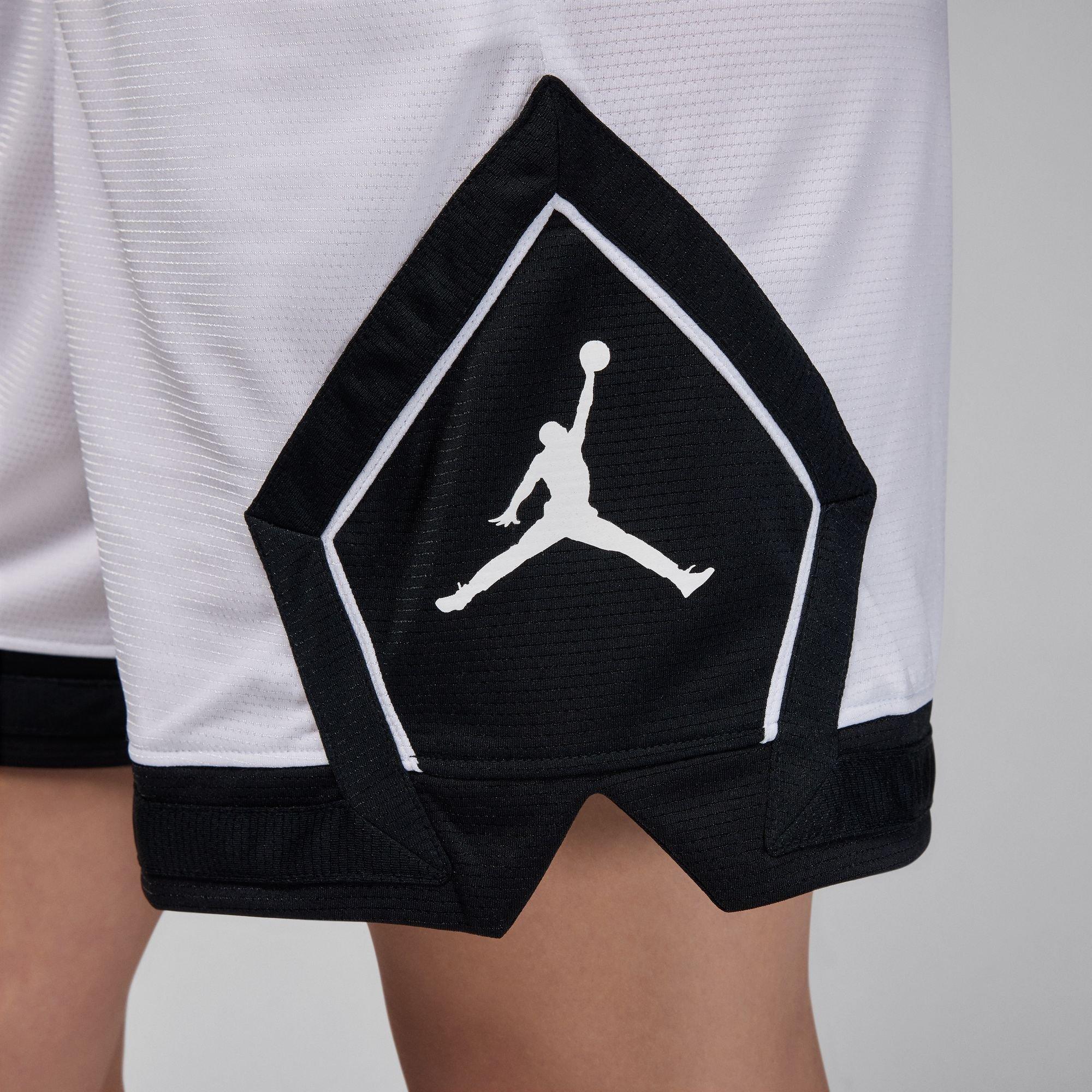 Women's Jordan Sport 4" Diamond Shorts