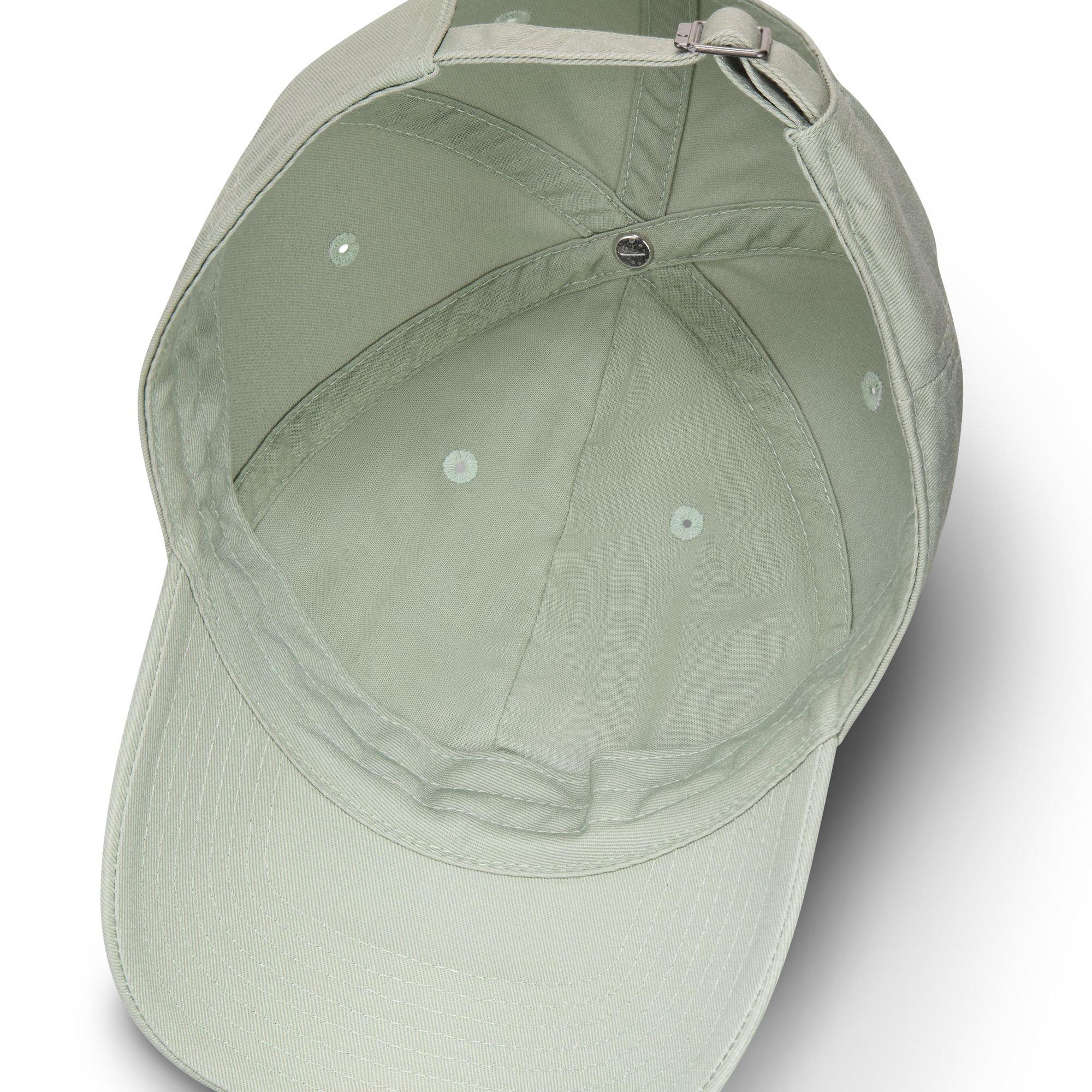 Women's Washed Futura Logo Club Cap