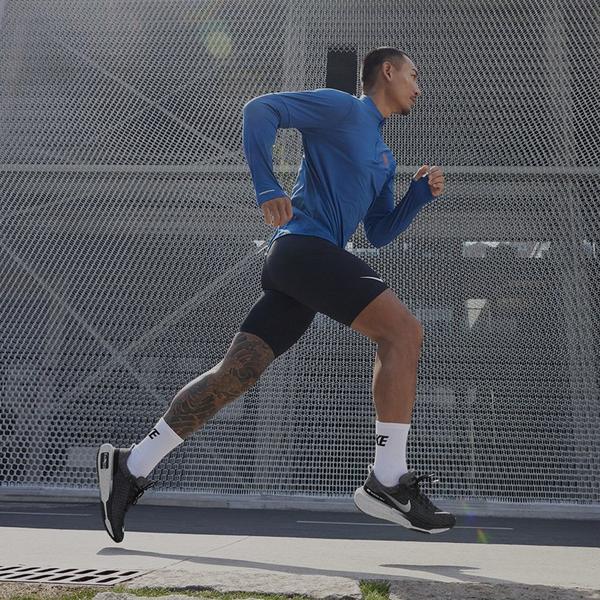 RUNNING & TRAINING