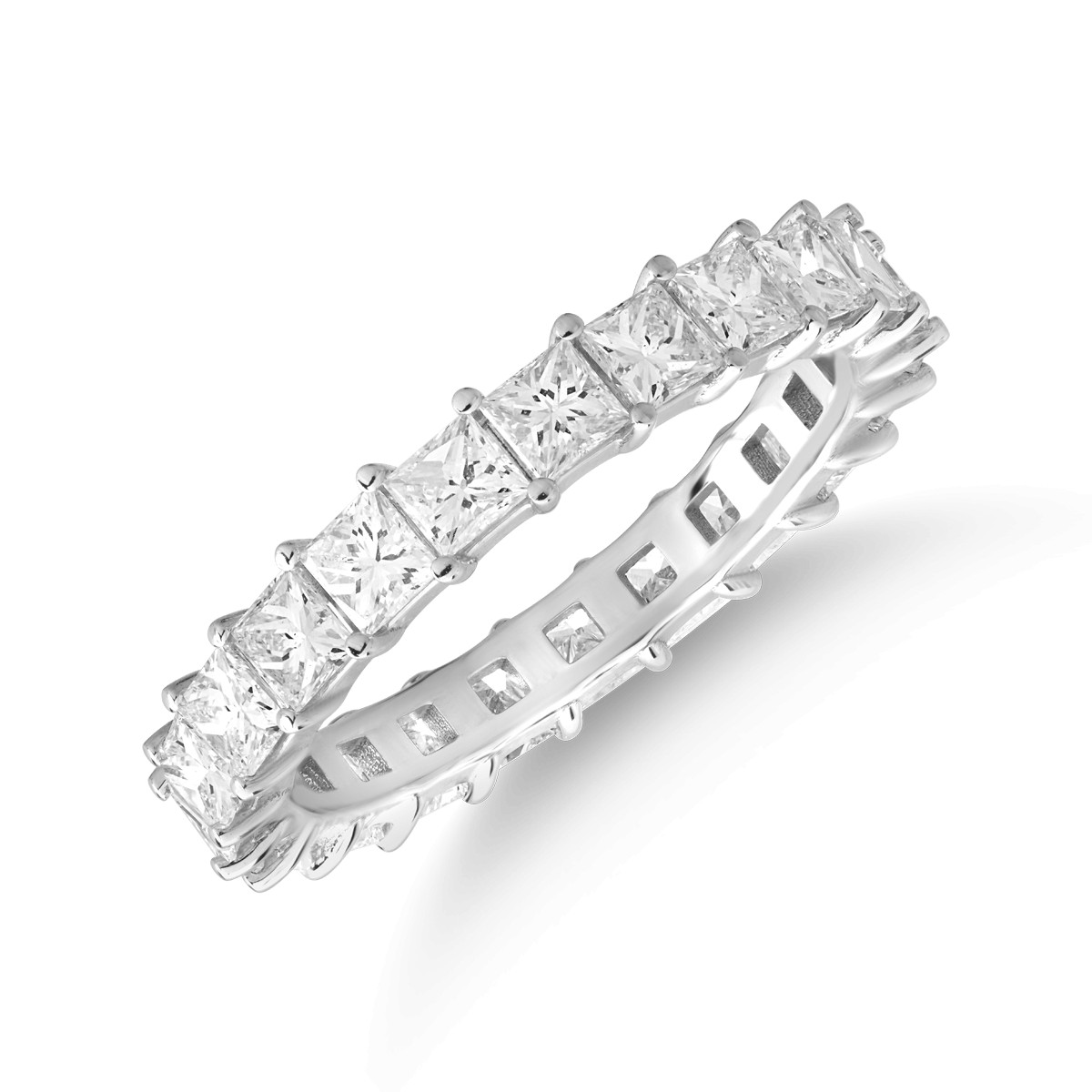 18 k fehér aranygyűrű, 2.4ct-es gyémántokkal