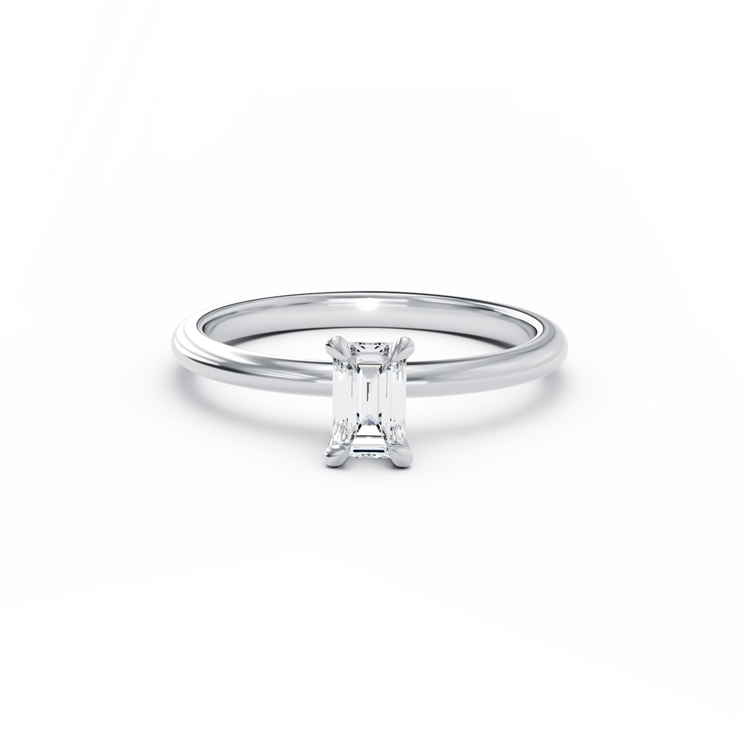 18K white gold engagement ring with 0.3ct Solitaire diamond