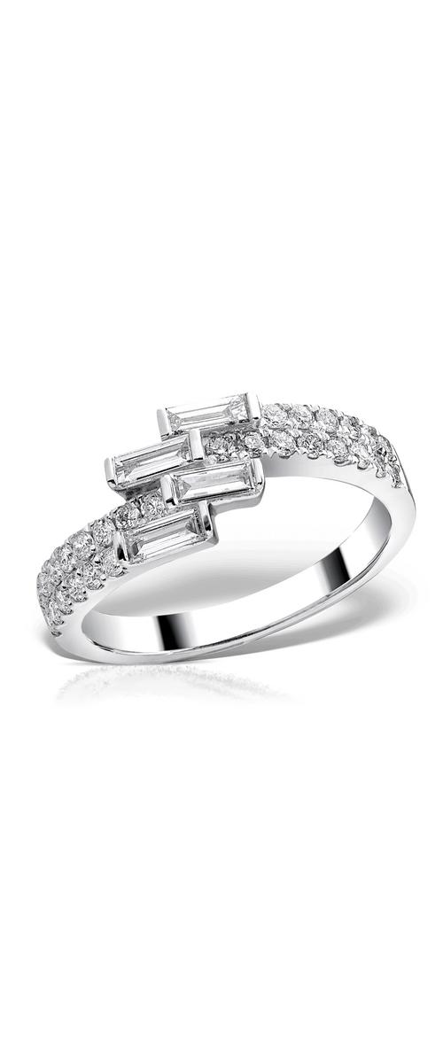 18K white gold ring with 0.68ct diamonds