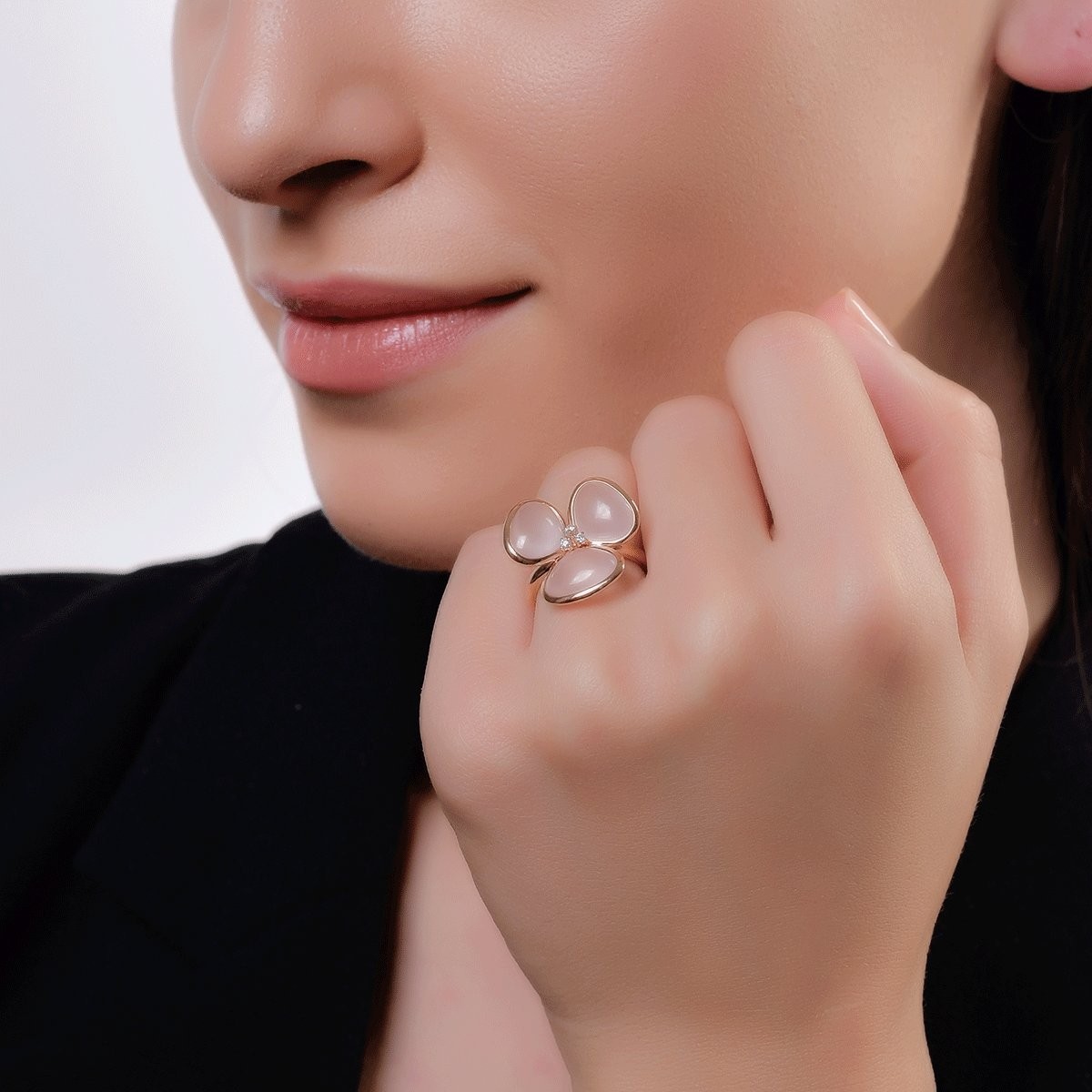 Inel din aur roz de 18K cu quartz trandafirii de 7.16ct si diamante de 0.04ct