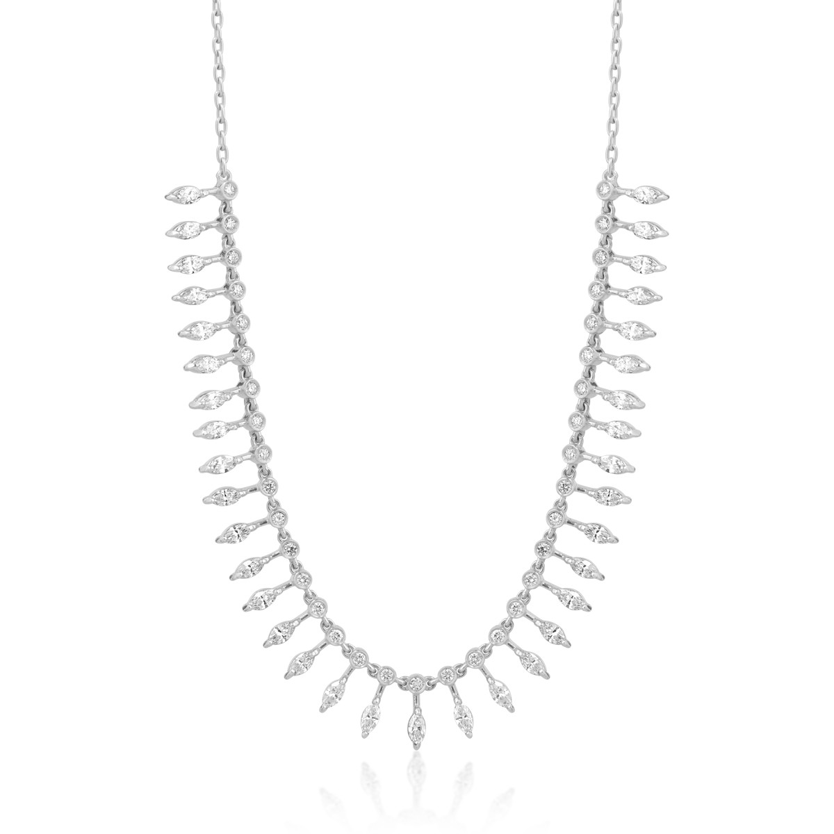18K white gold necklace with diamonds of 3.48ct