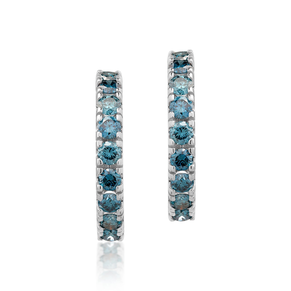 18K fehérarany fülbevaló 0.8ct kék gyémántokkal