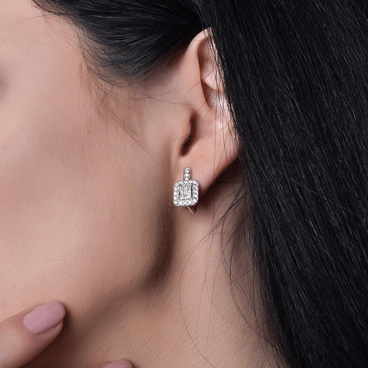 18K white gold earrings with 0.74ct diamonds