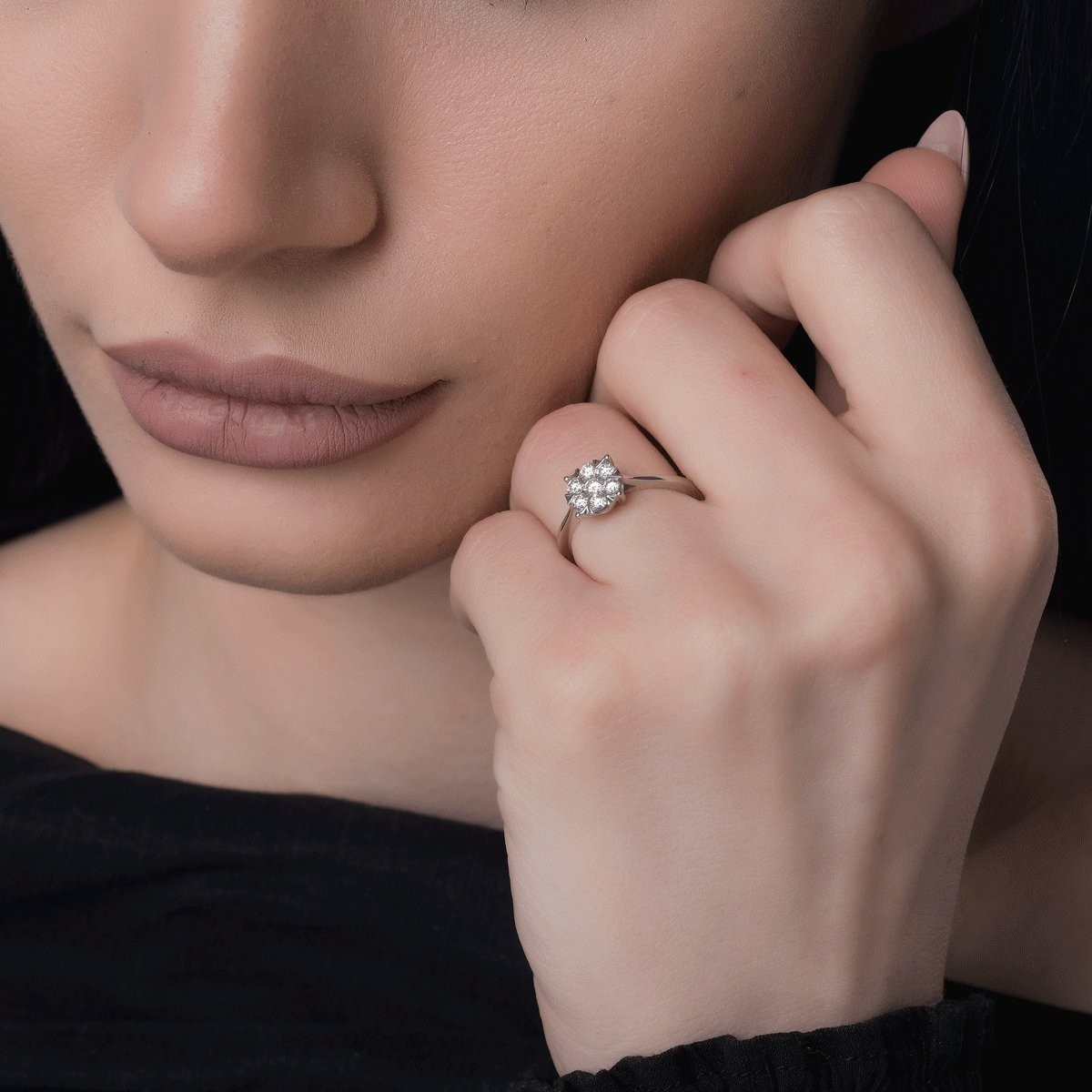 Inel de logodna din aur alb de 18K cu diamante de 0.255ct