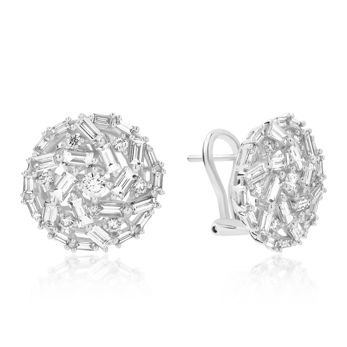 18K white gold earrings with 2.21ct diamonds