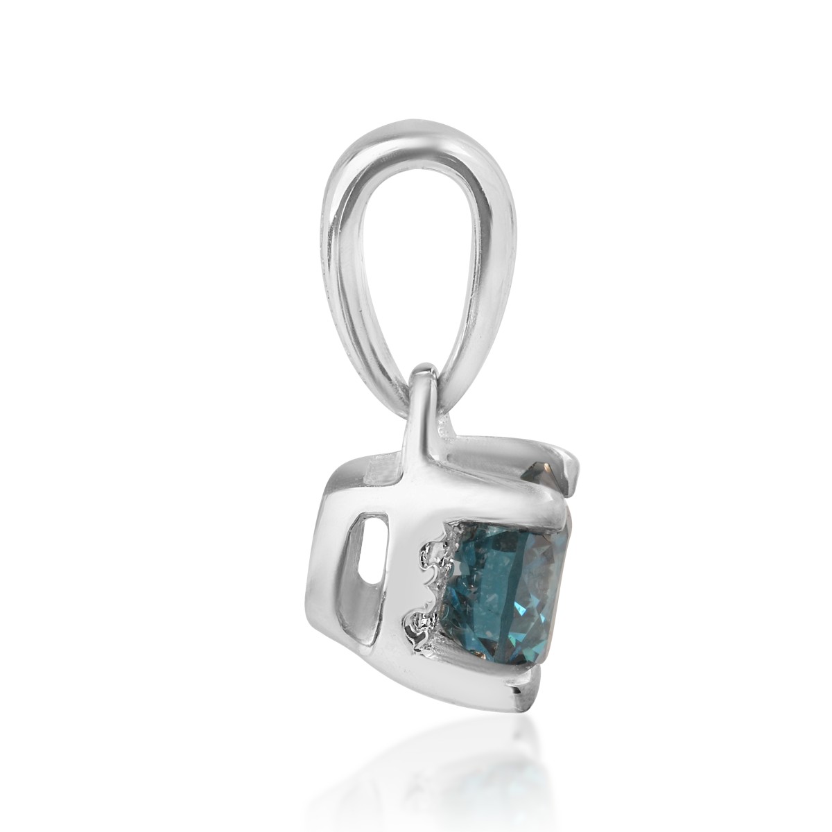 18K white gold pendant with 0.32ct blue diamond and 0.02ct diamonds