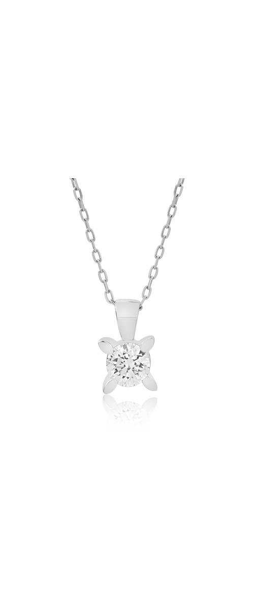 18K white gold pendant necklace with 0.5ct diamond