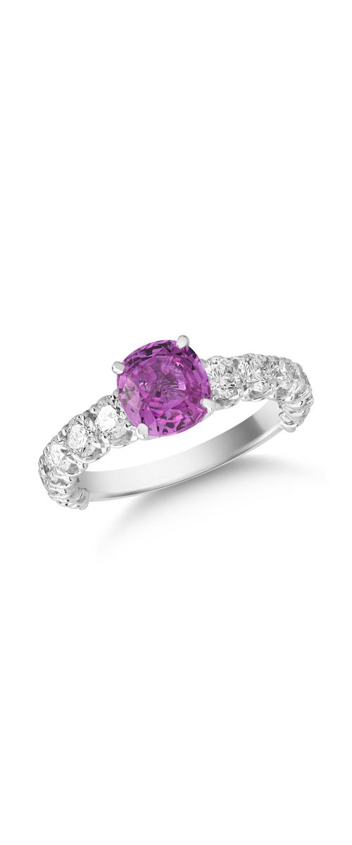 18K fehérarany gyűrű 1.37kt rózsaszín zafírral és 1.22kt gyémántokkal