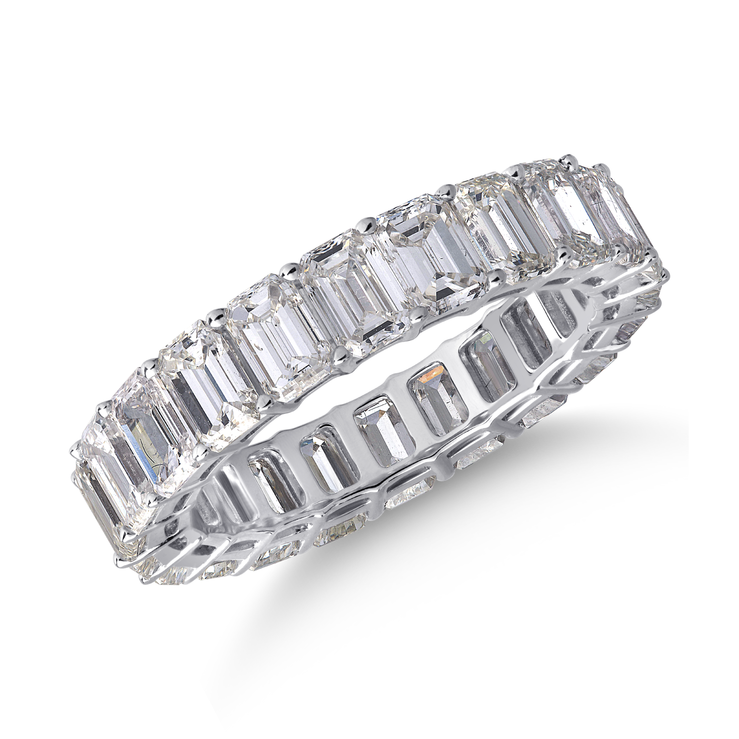 Platinum ring with 5.74ct diamonds