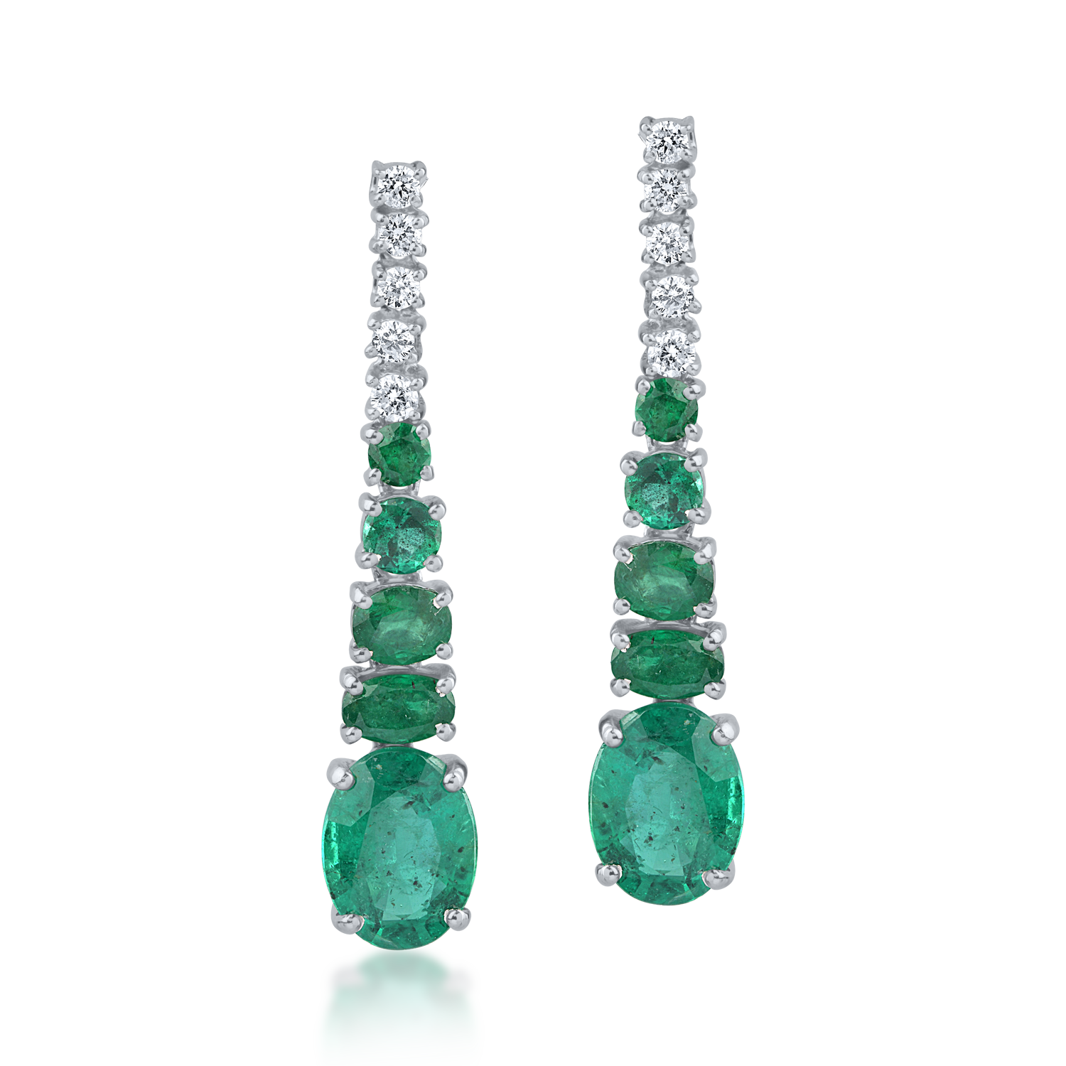 White gold earrings with 4.52ct emeralds and 0.27ct diamonds