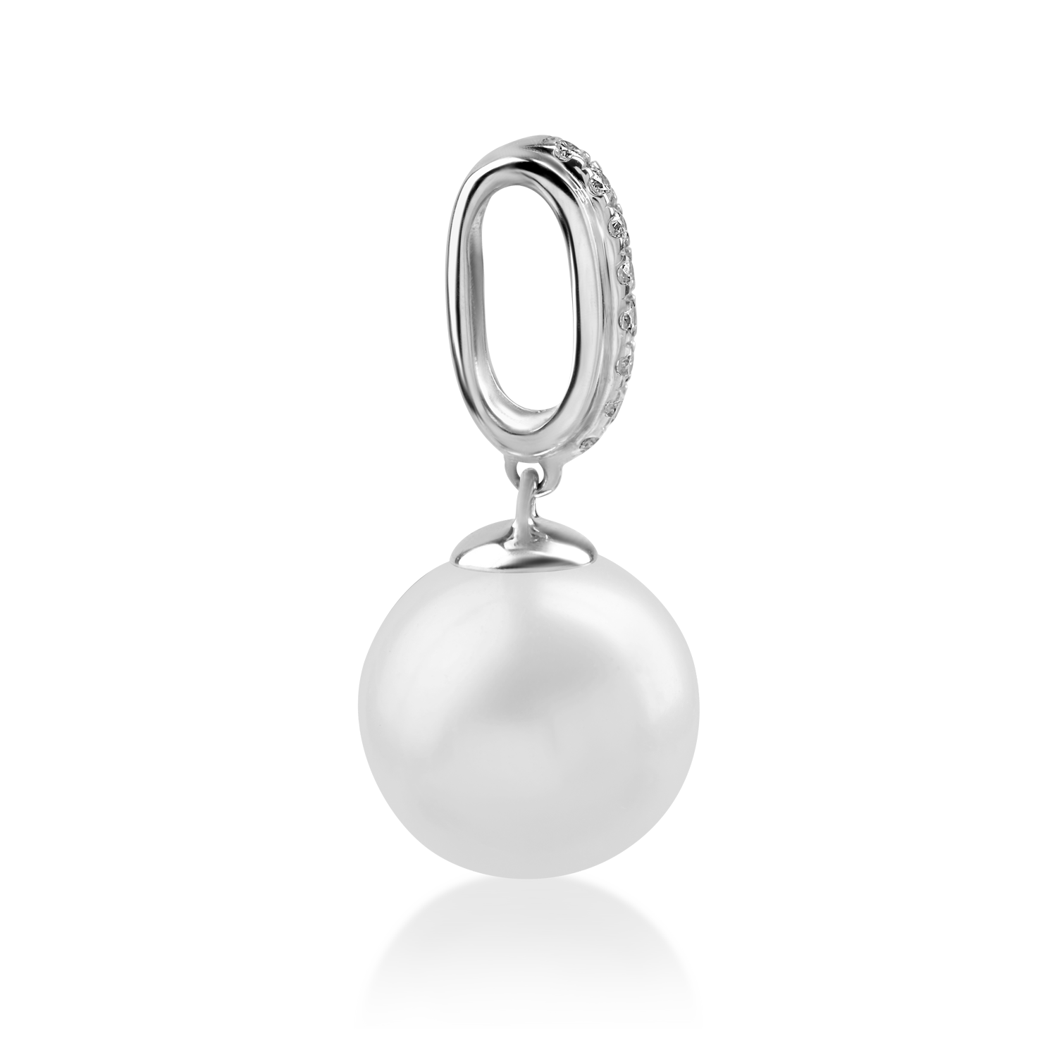 White gold pendant with 7.42ct fresh water pearl and 0.06ct diamonds