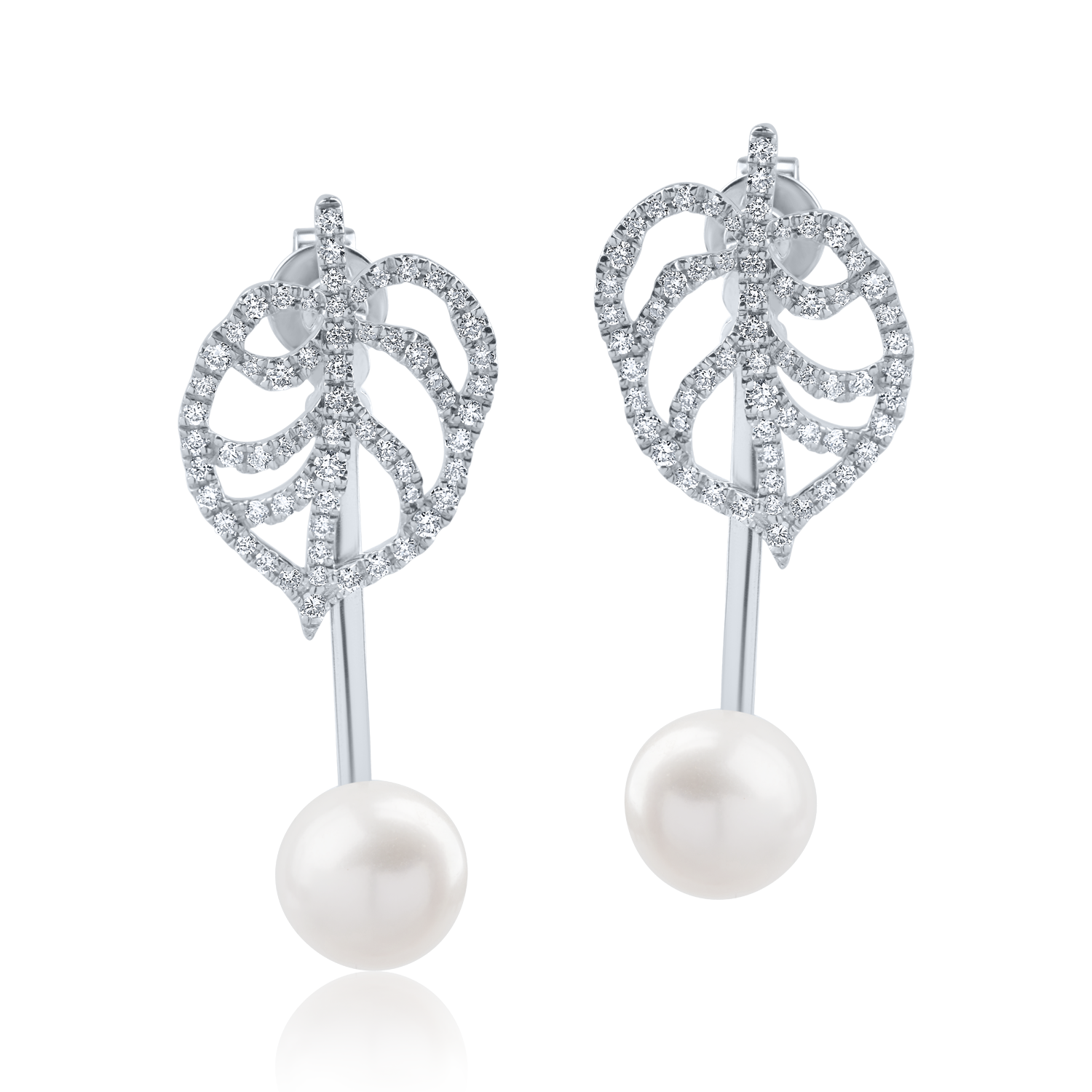 White gold earrings with 8.32ct fresh water pearls and 0.66ct diamonds