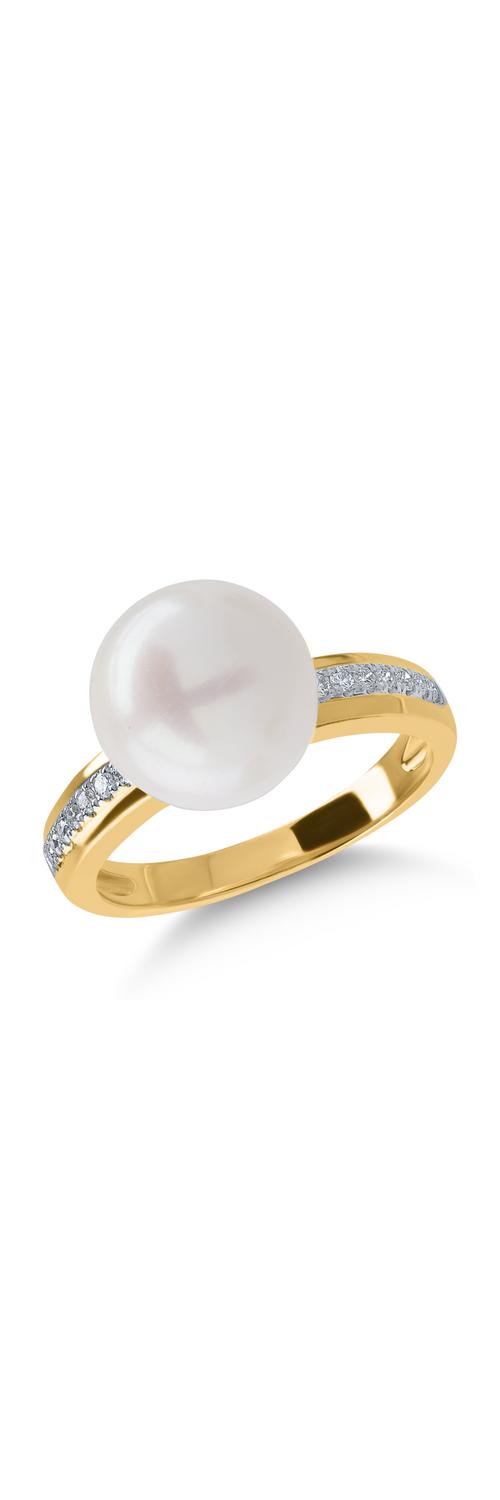 Yellow gold ring with 8.06ct fresh water pearl and 0.1ct diamonds
