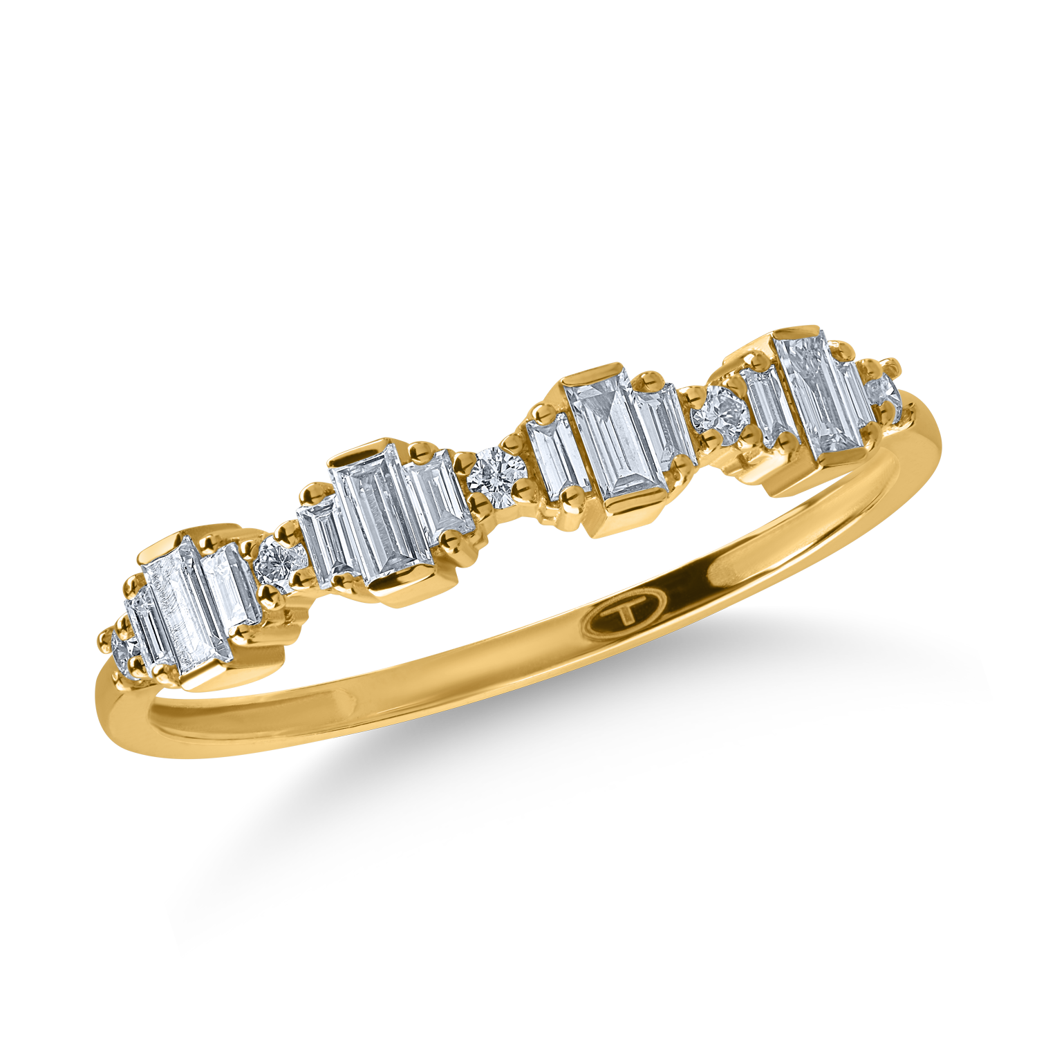 Yellow gold ring with 0.24ct diamonds