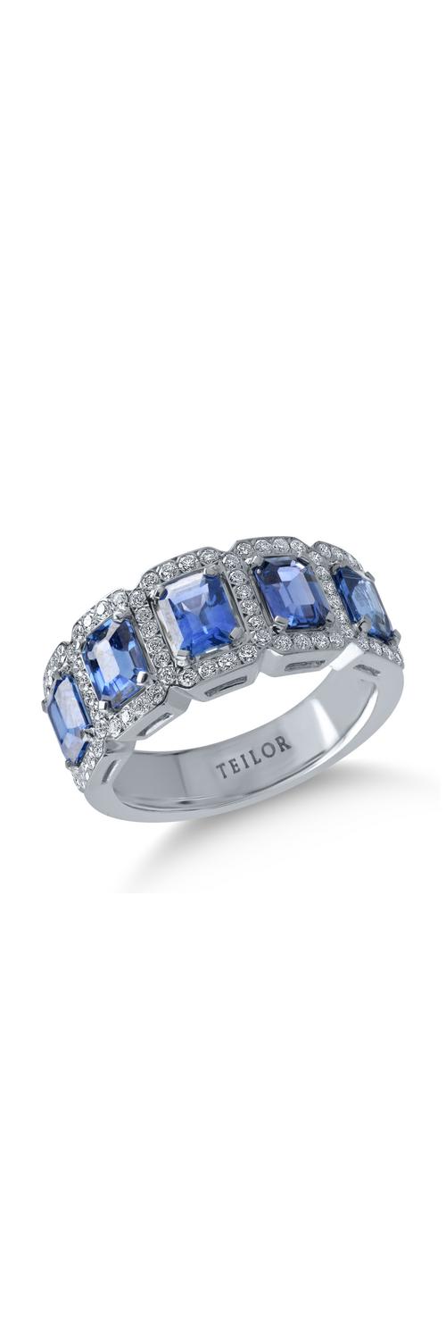 White gold ring with 2.58ct sapphires and 0.43ct diamonds