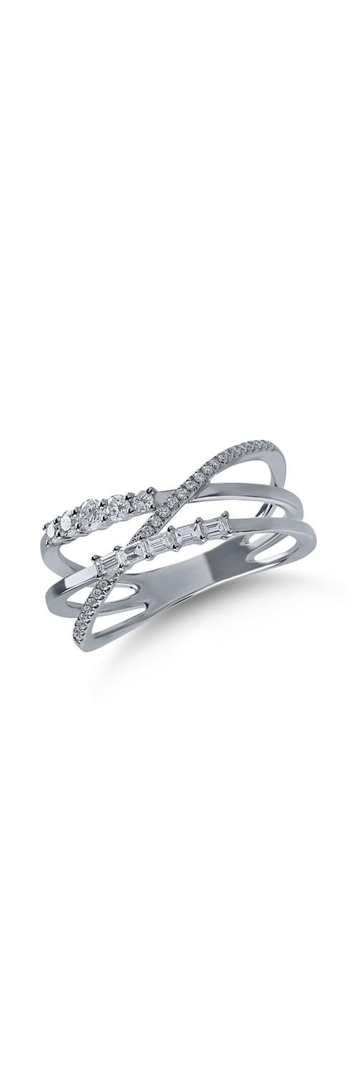 White gold ring with 0.4ct diamonds