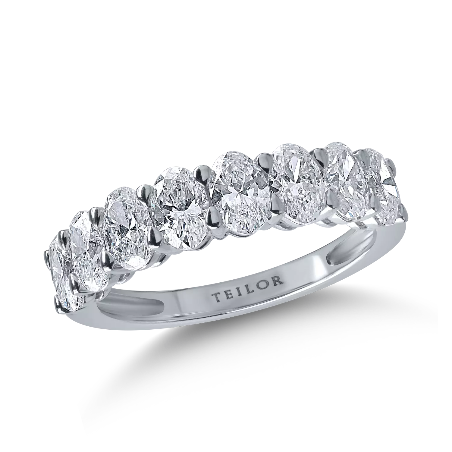 Fehérarany gyűrű 1.89ct gyémántokkal