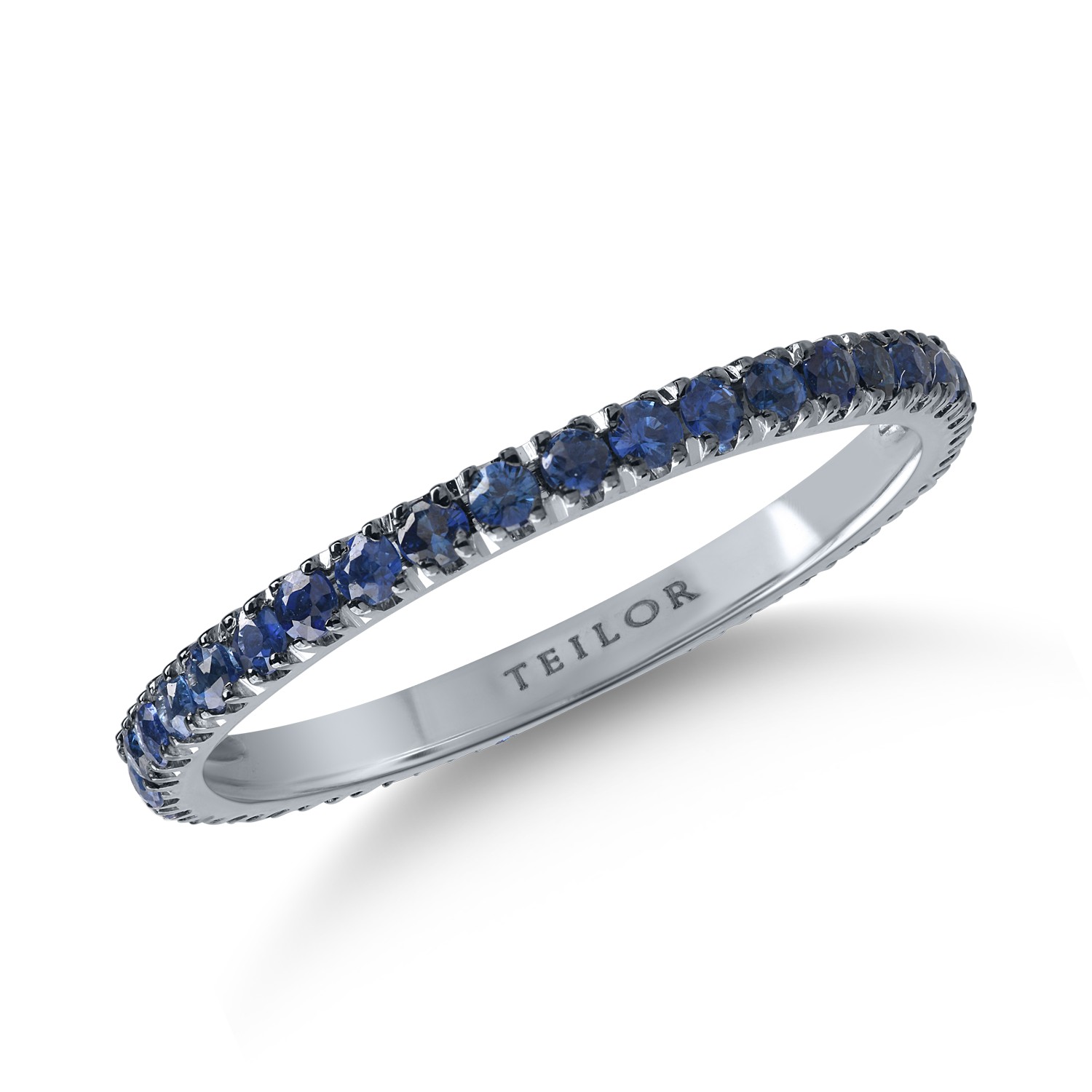 Eternity ring in white gold with 0.7ct sapphires