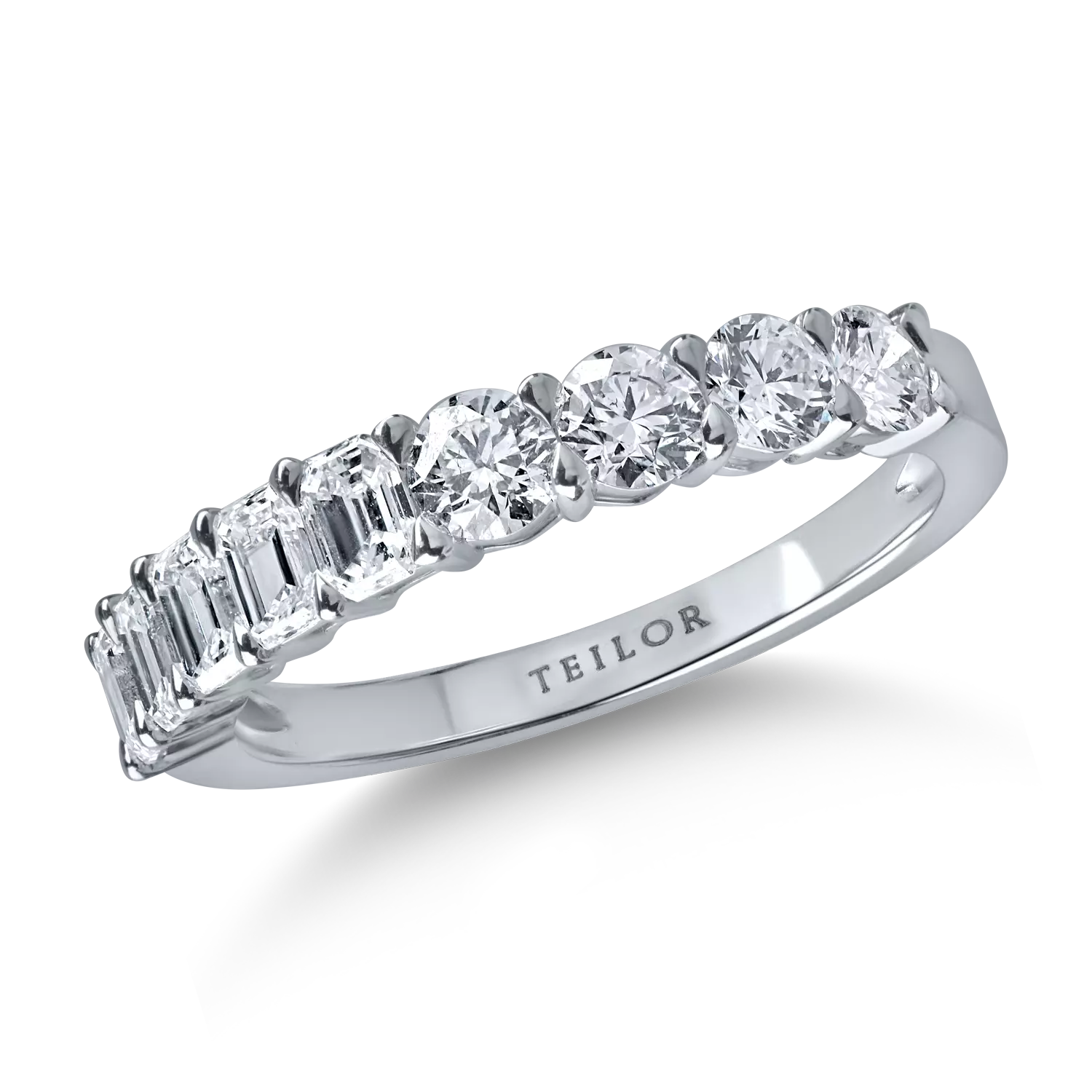 Fehérarany gyűrű 1.1ct gyémántokkal