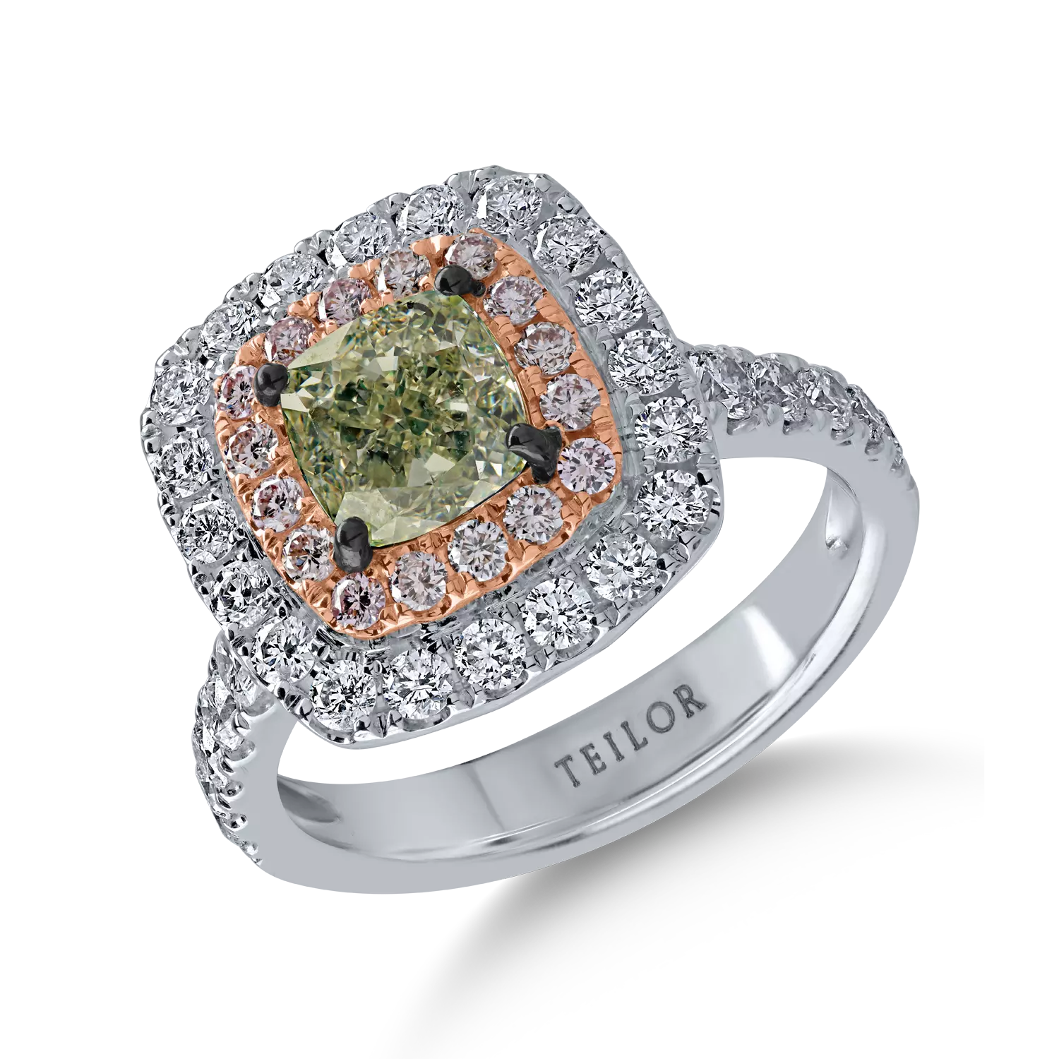 White gold ring with 2.9ct diamonds