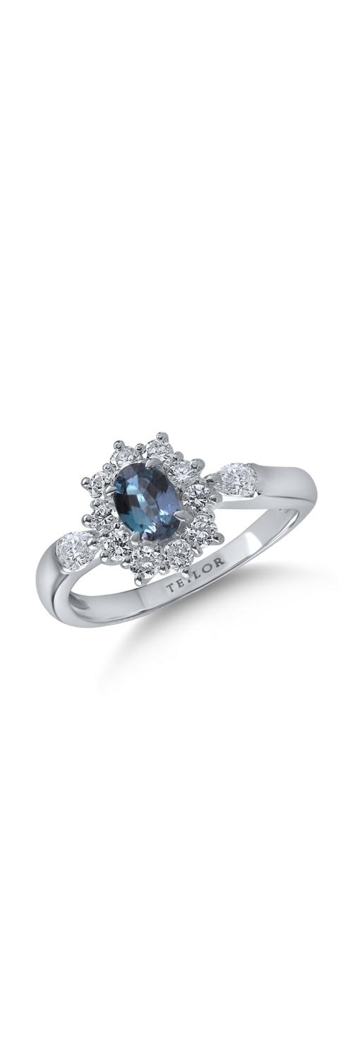White gold ring with 0.4ct alexandrite and 0.5ct diamonds