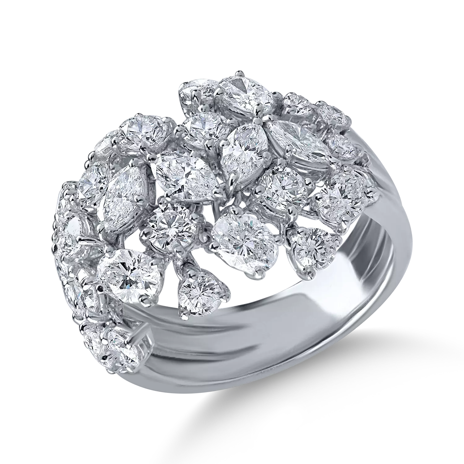 Fehérarany gyűrű 3.3ct gyémántokkal