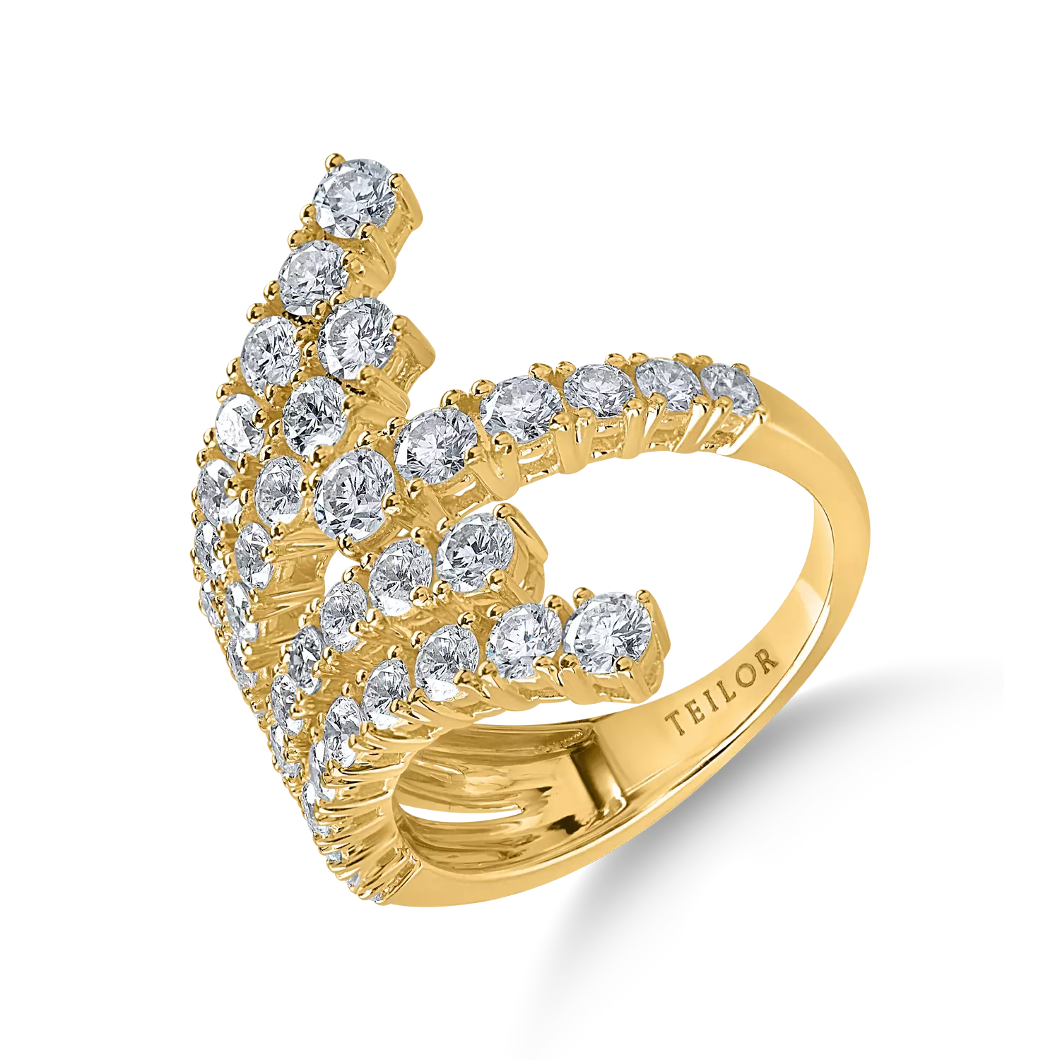 Yellow gold ring with 2ct diamonds