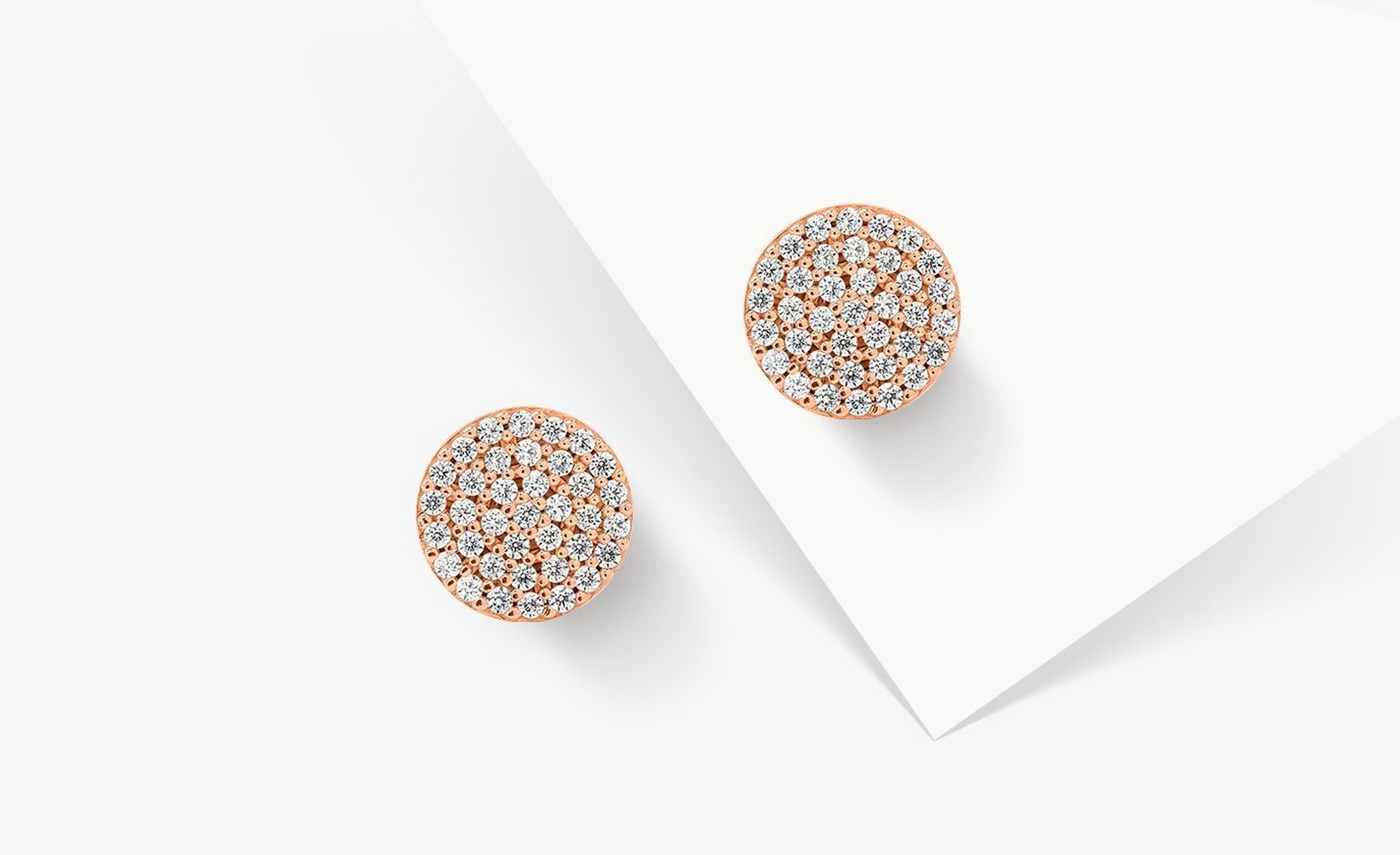 Gold earrings, teilor.com