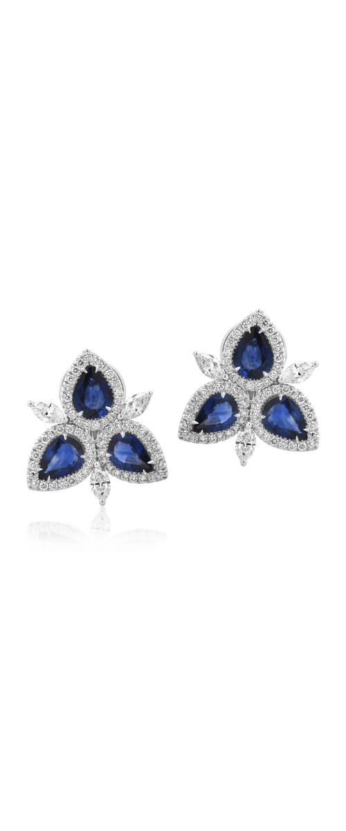 18K white gold earrings with sapphires of 6.84ct and diamonds of 2.4ct