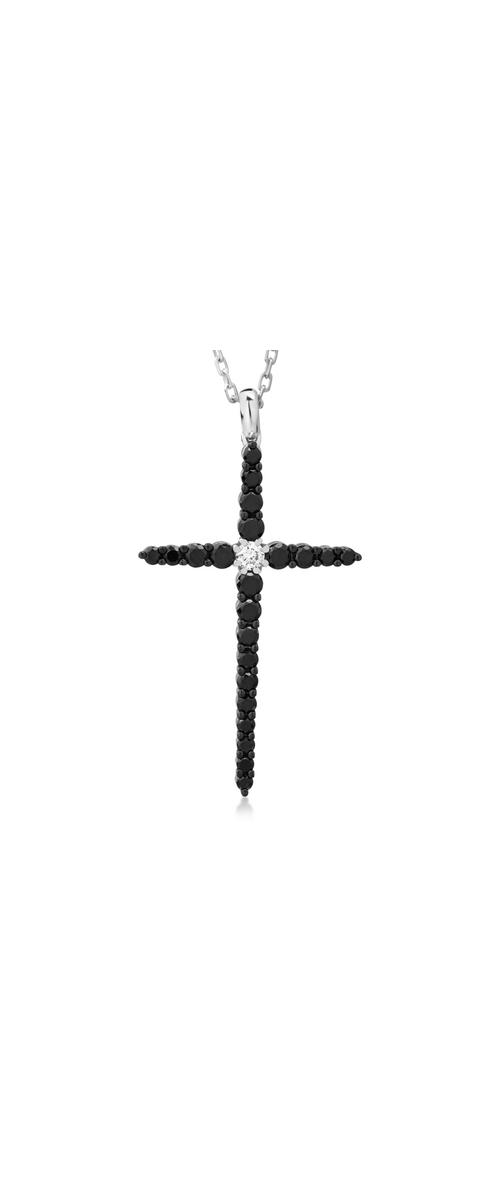 Naszyjnik w kształcie krzyża z 18K białego złota z 1ct czarnymi diamentami i bezbarwnym diamentem o masie 0.09ct