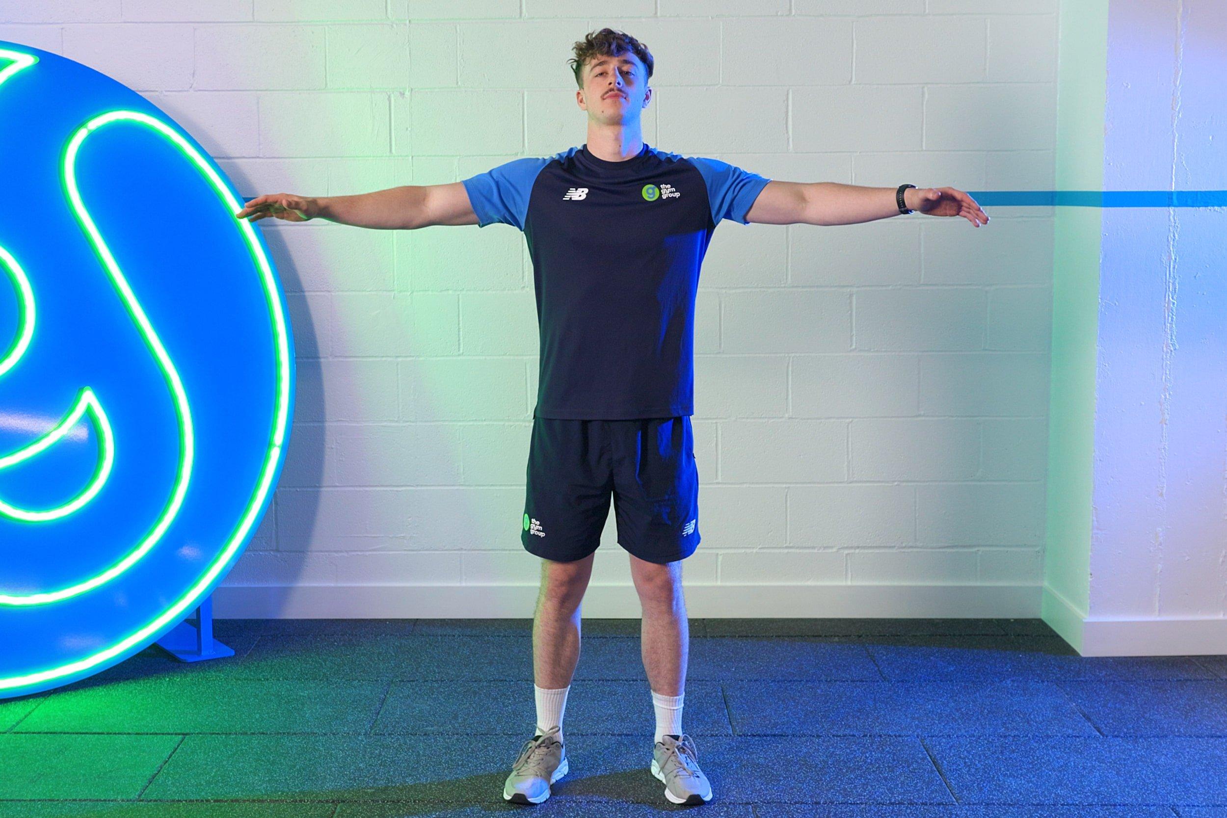 How to Do Arm Circles StepbyStep Stretching and Warmups Exercises