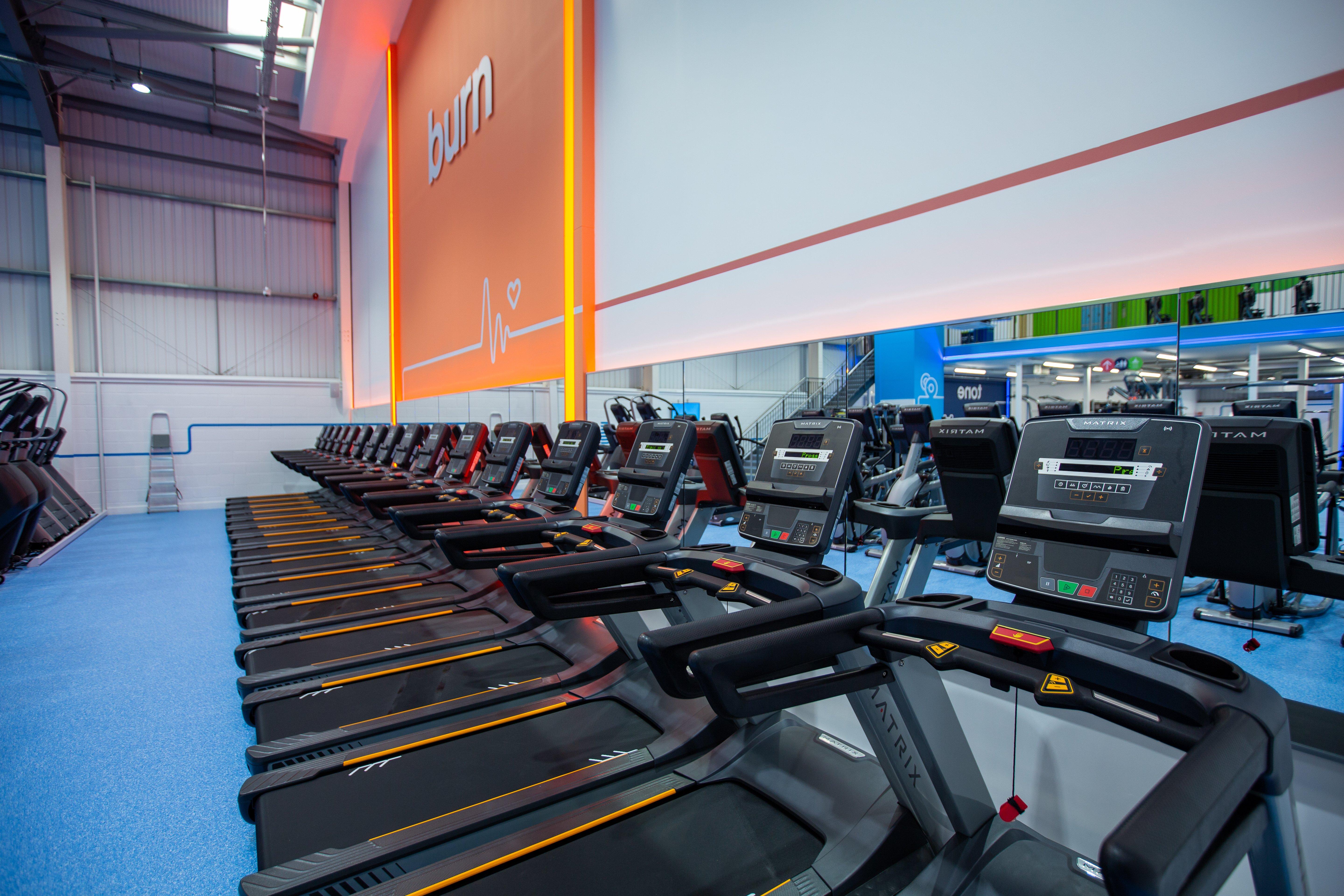 How to Use a Treadmill Treadmill Exercises Sports Guides Exercises The Gym Group