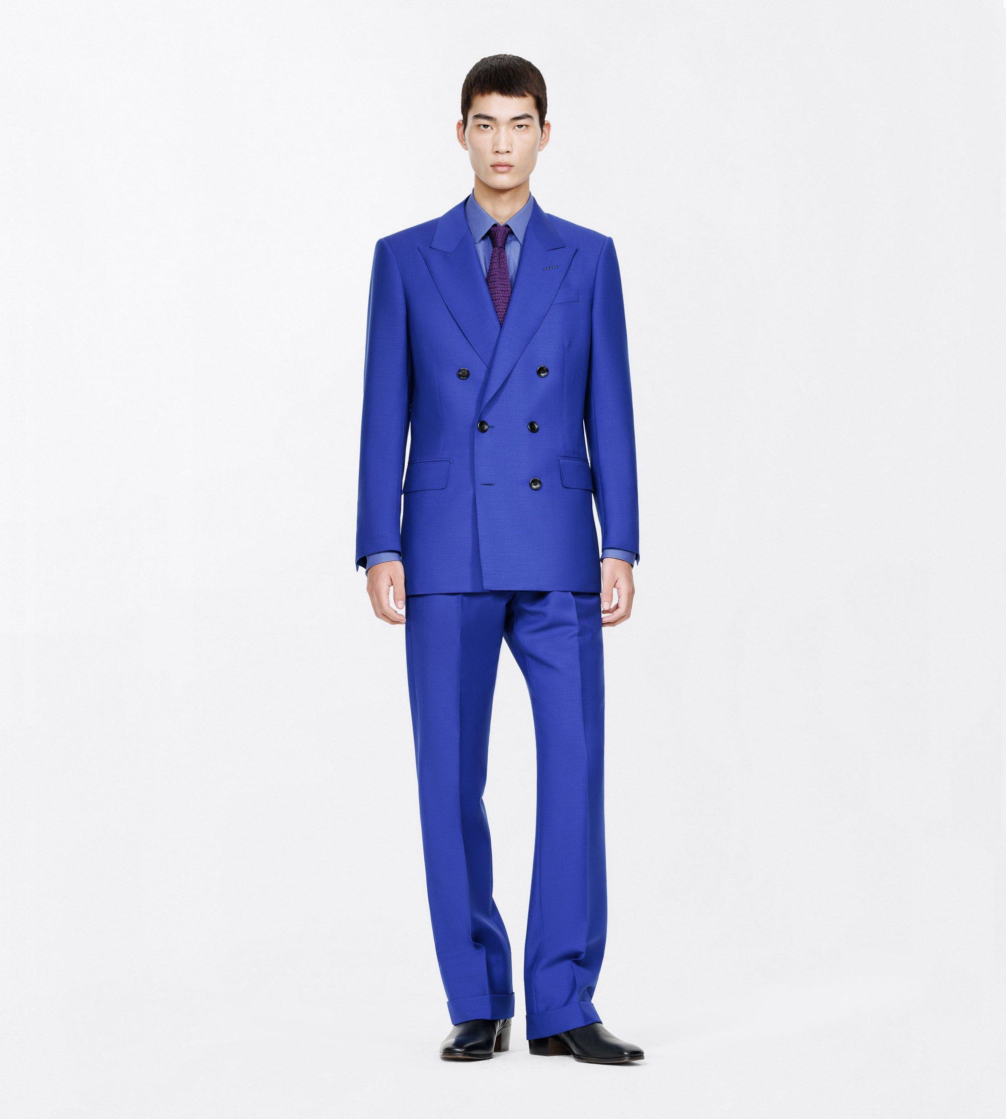 PLAIN WEAVE SUIT