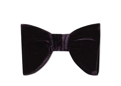 VELVET PRE-TIED BOW TIE image number 0